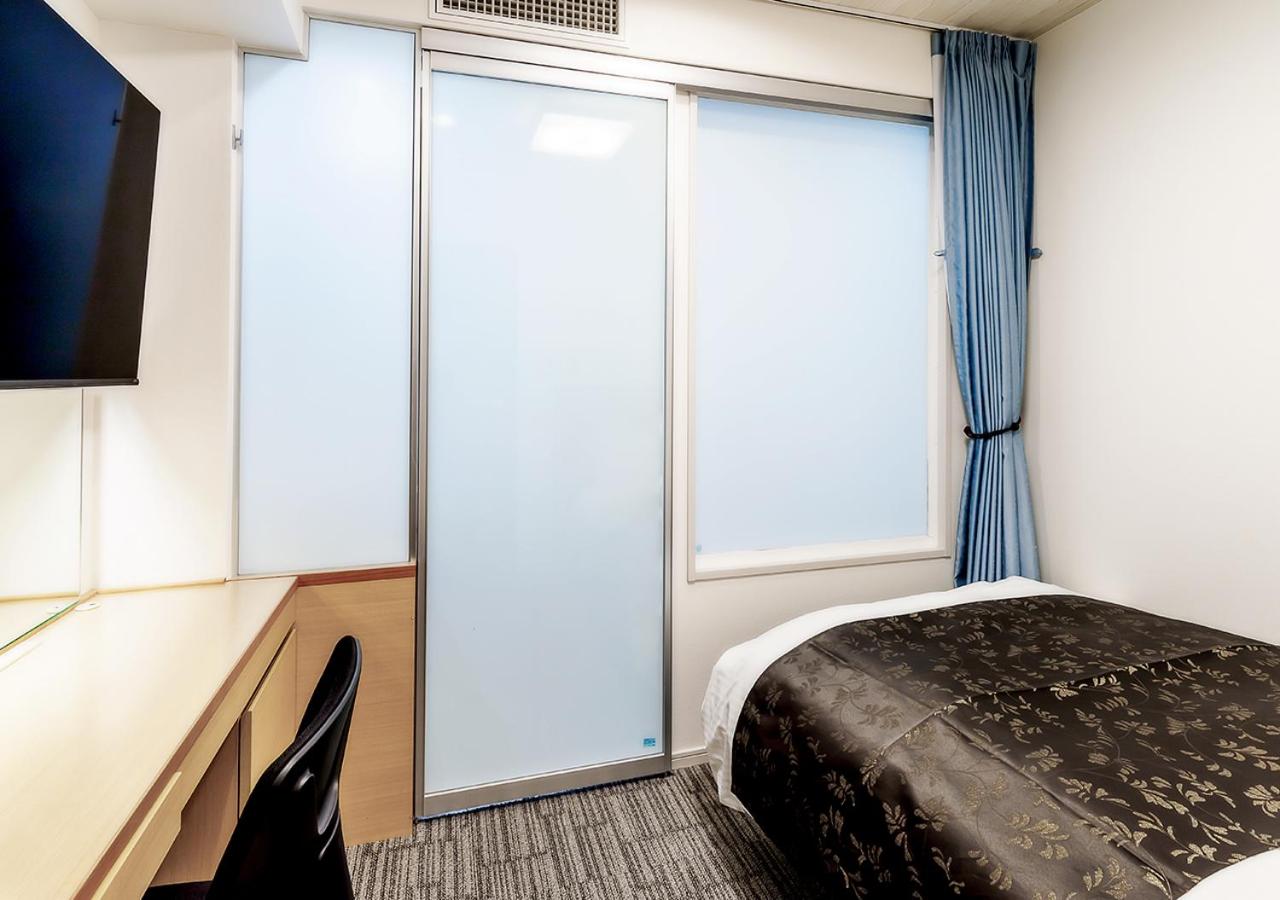 Standard Room (2 Adults) - Smoking photo 2