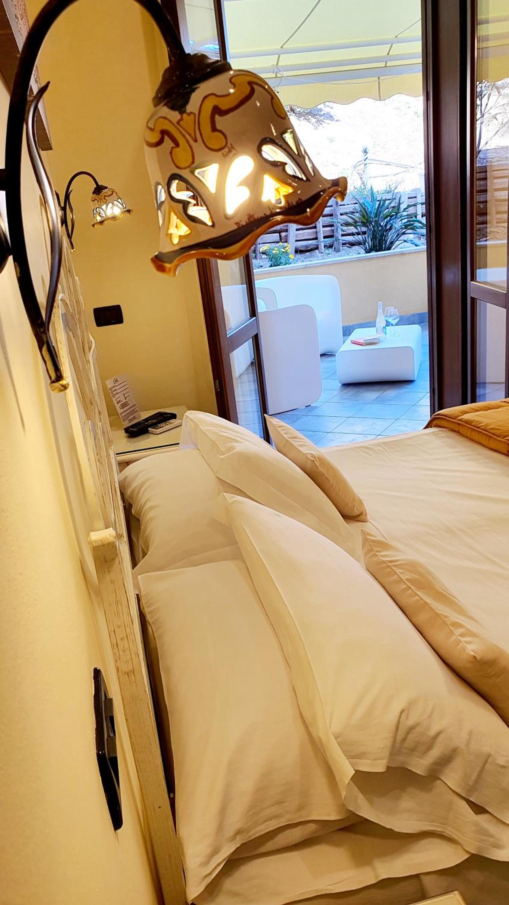Classic Quadruple Room with Patio