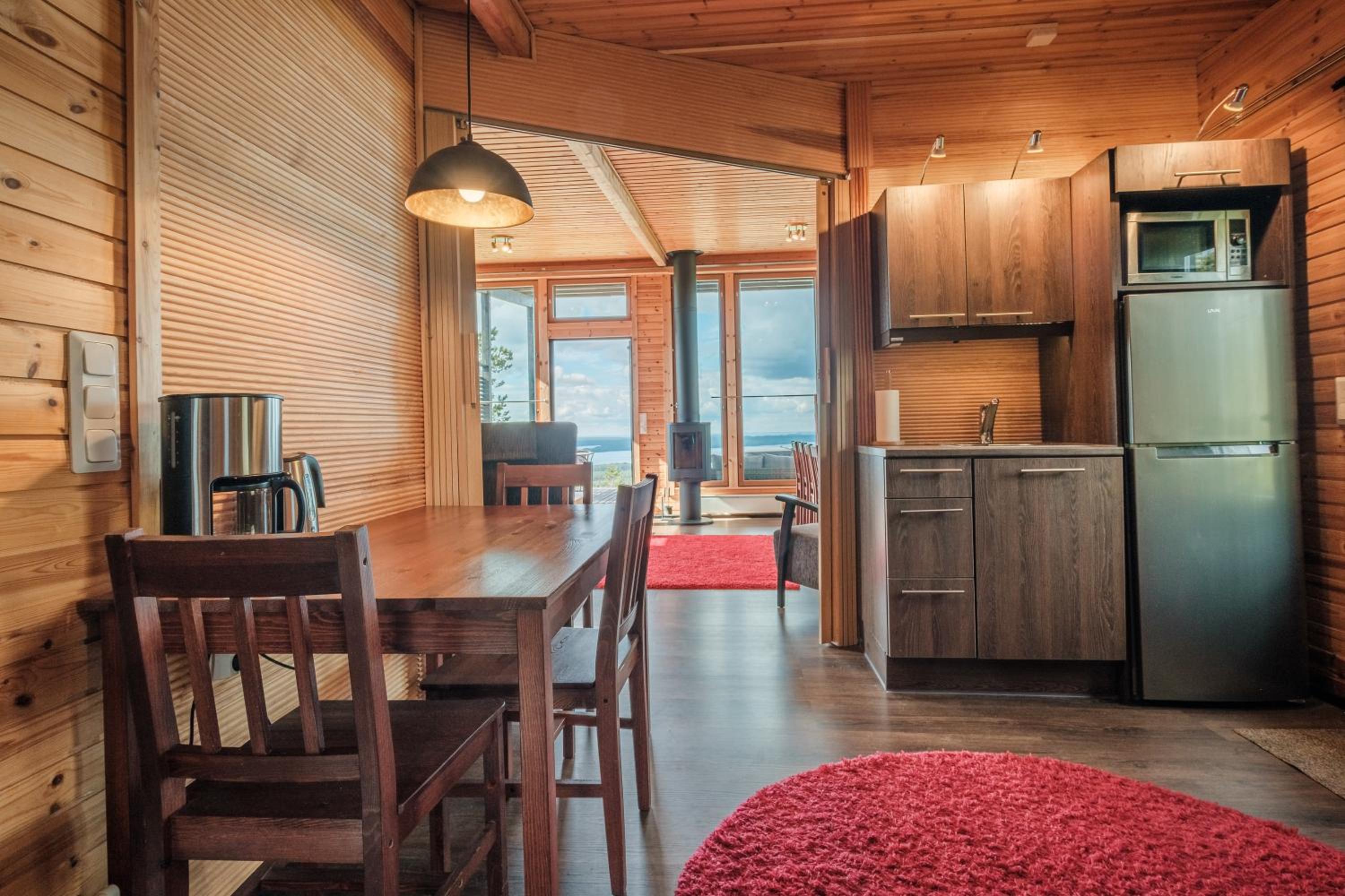 Deluxe Suite with Spa Bath - Photo 7