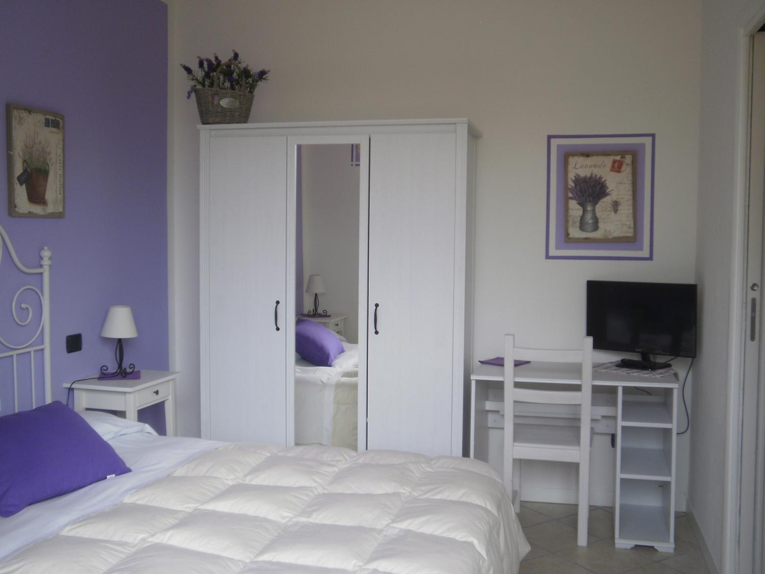Double or Twin Room - Photo 10