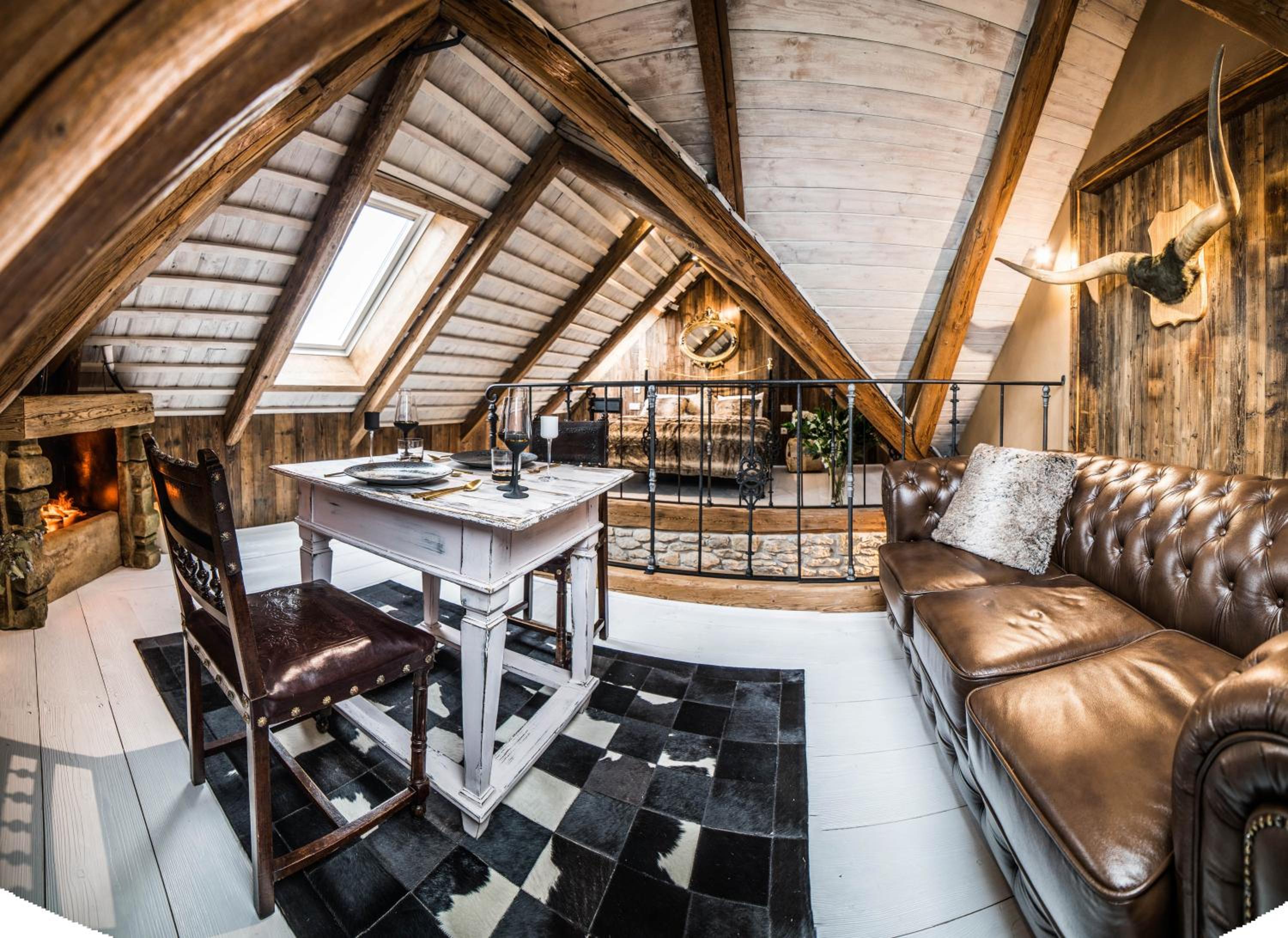 Superior King Suite - Photo 1