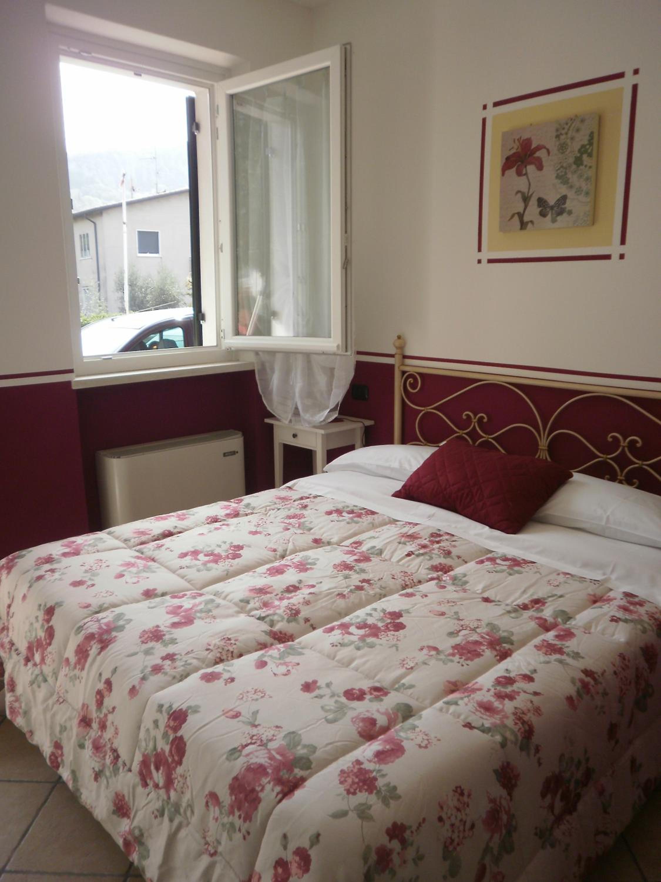 Double or Twin Room - Photo 18