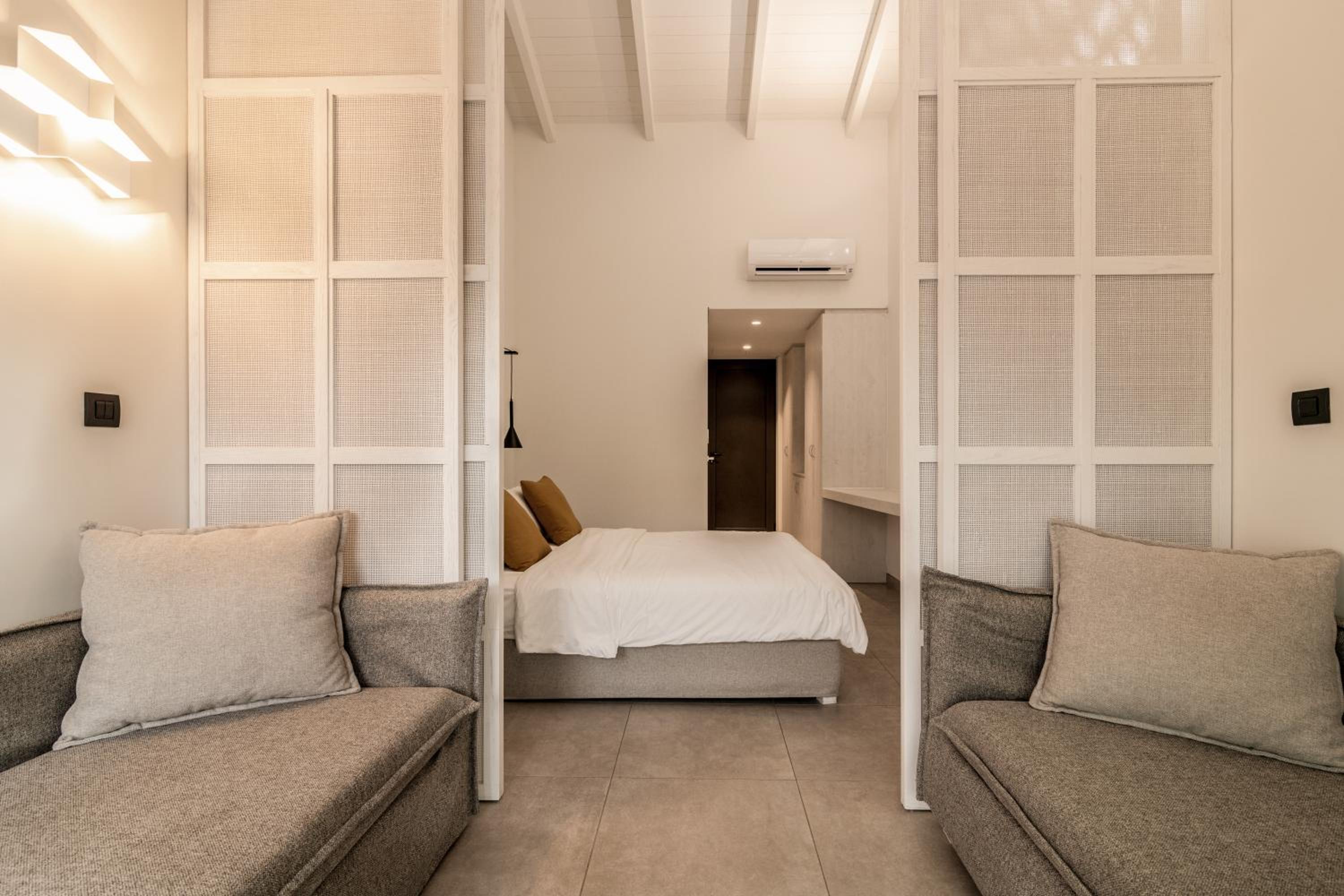 Deluxe Junior Suite  - Photo 2