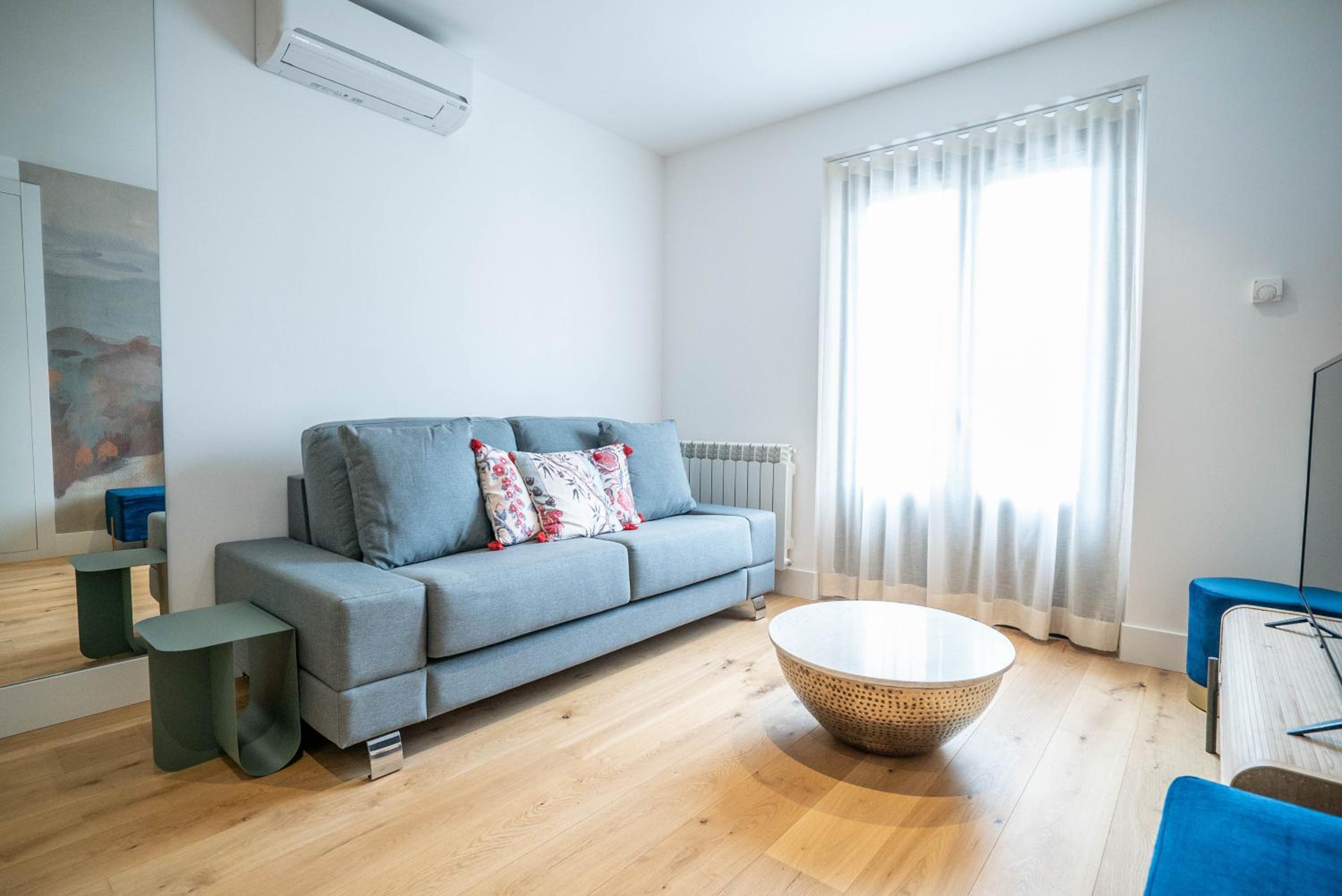 Two-Bedroom Apartment - Photo 9