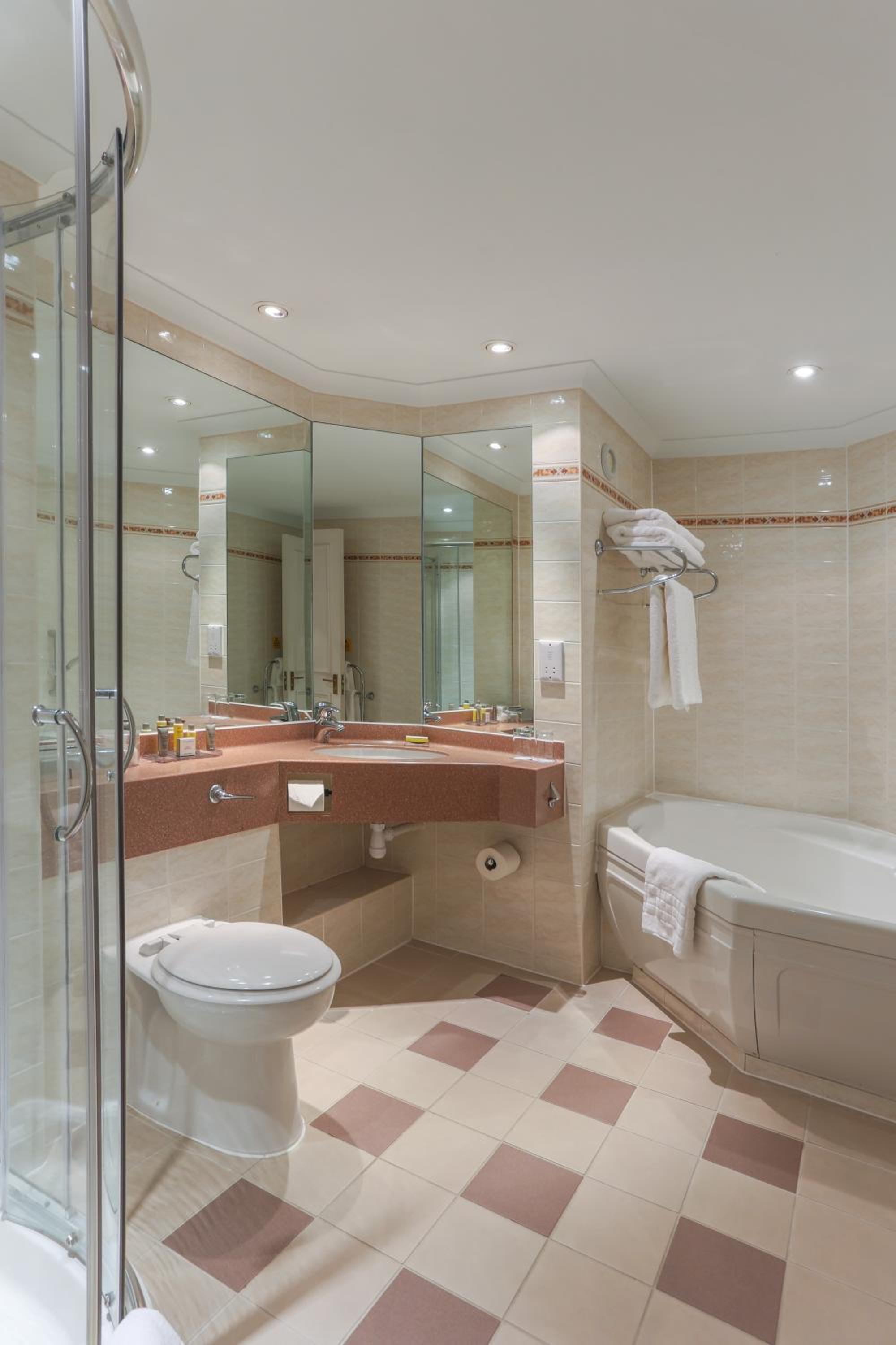 Junior Turret Suite