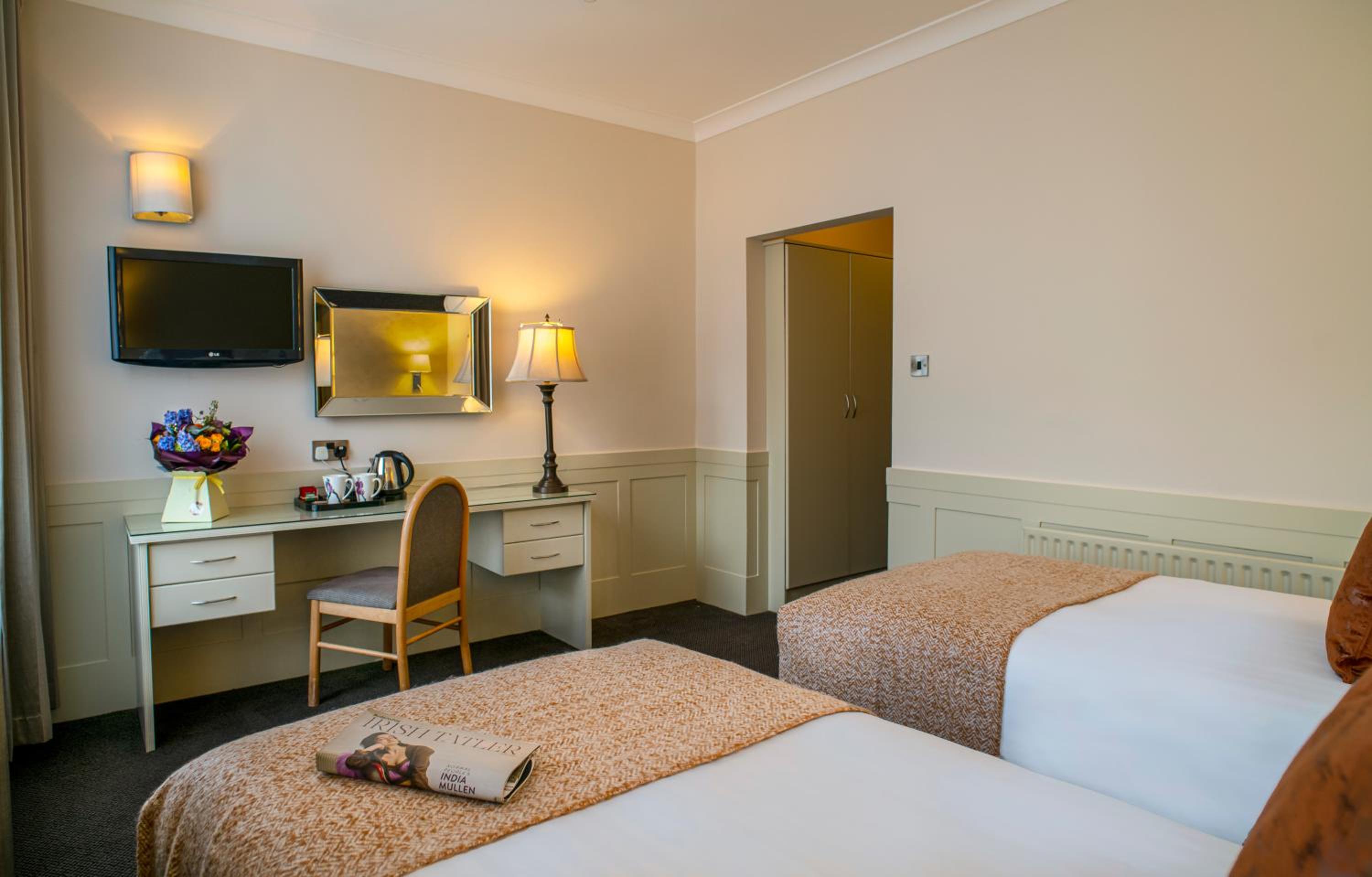 Standard Twin Room photo 3