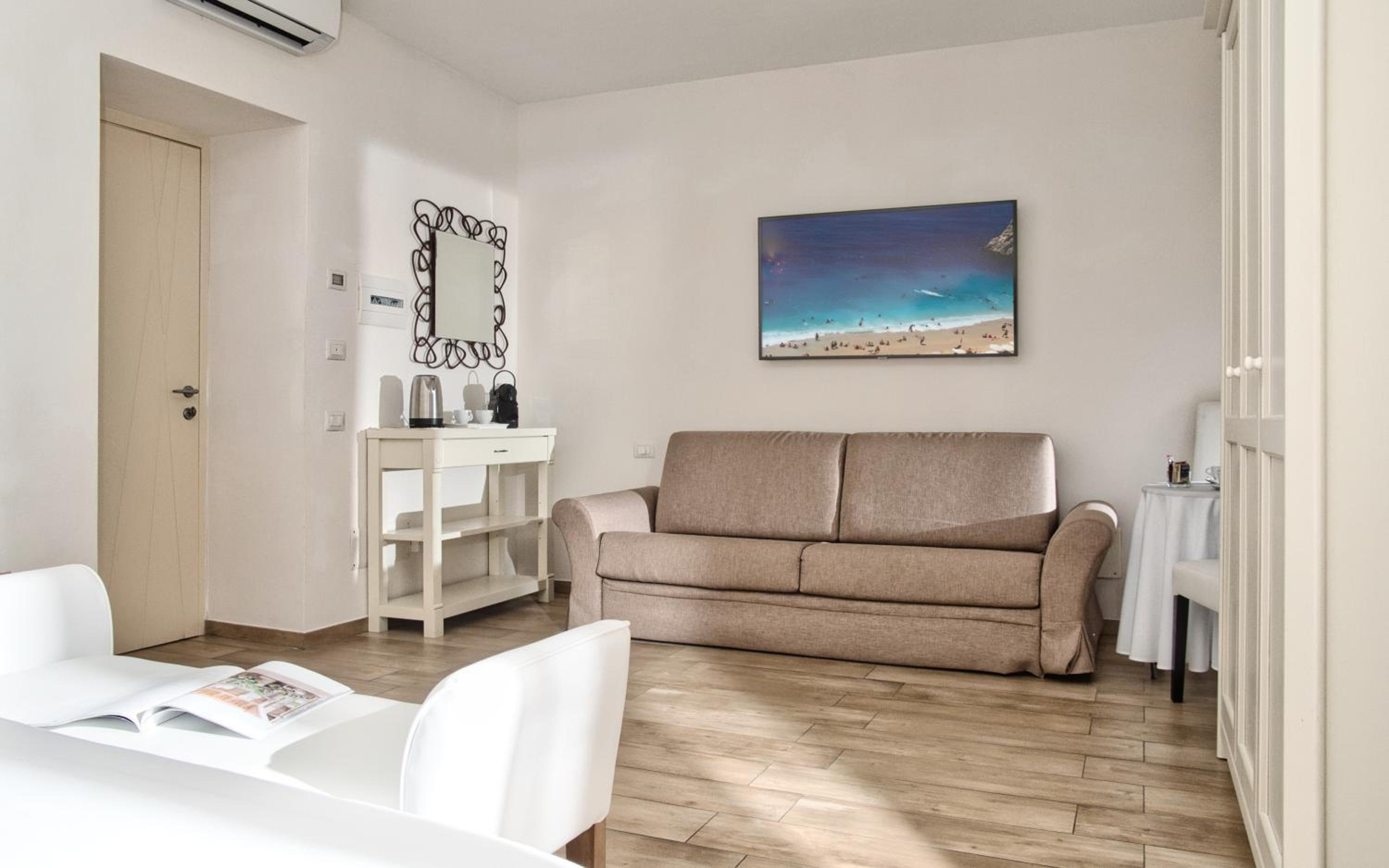 Junior Suite with Terrace photo 3