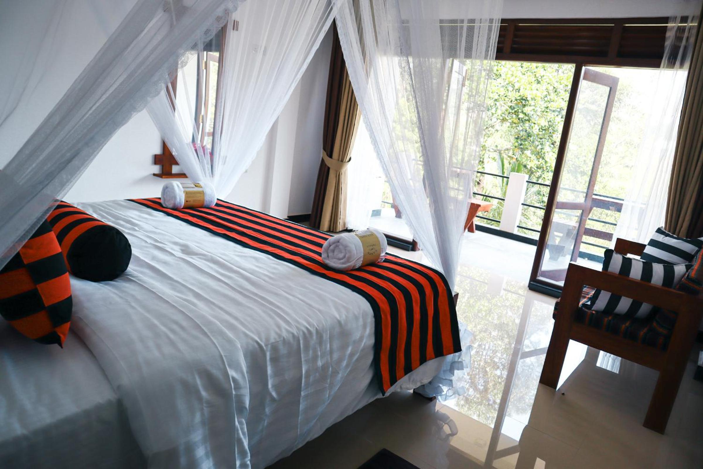Deluxe Double Room with Balcony - Photo 26