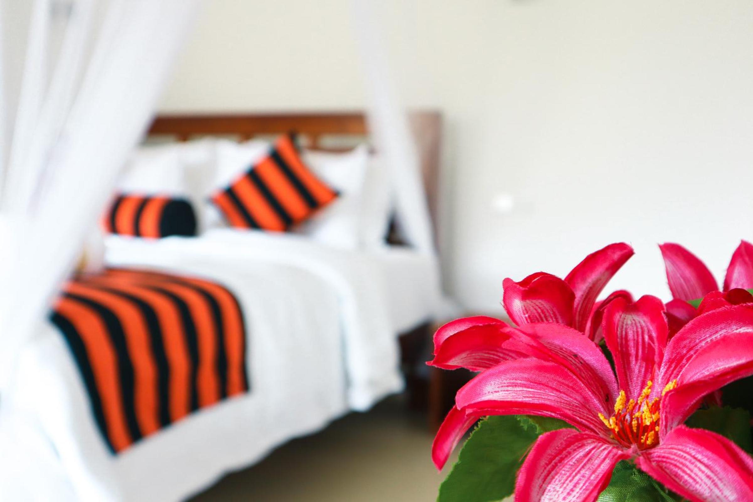 Deluxe Double Room with Balcony - Photo 34