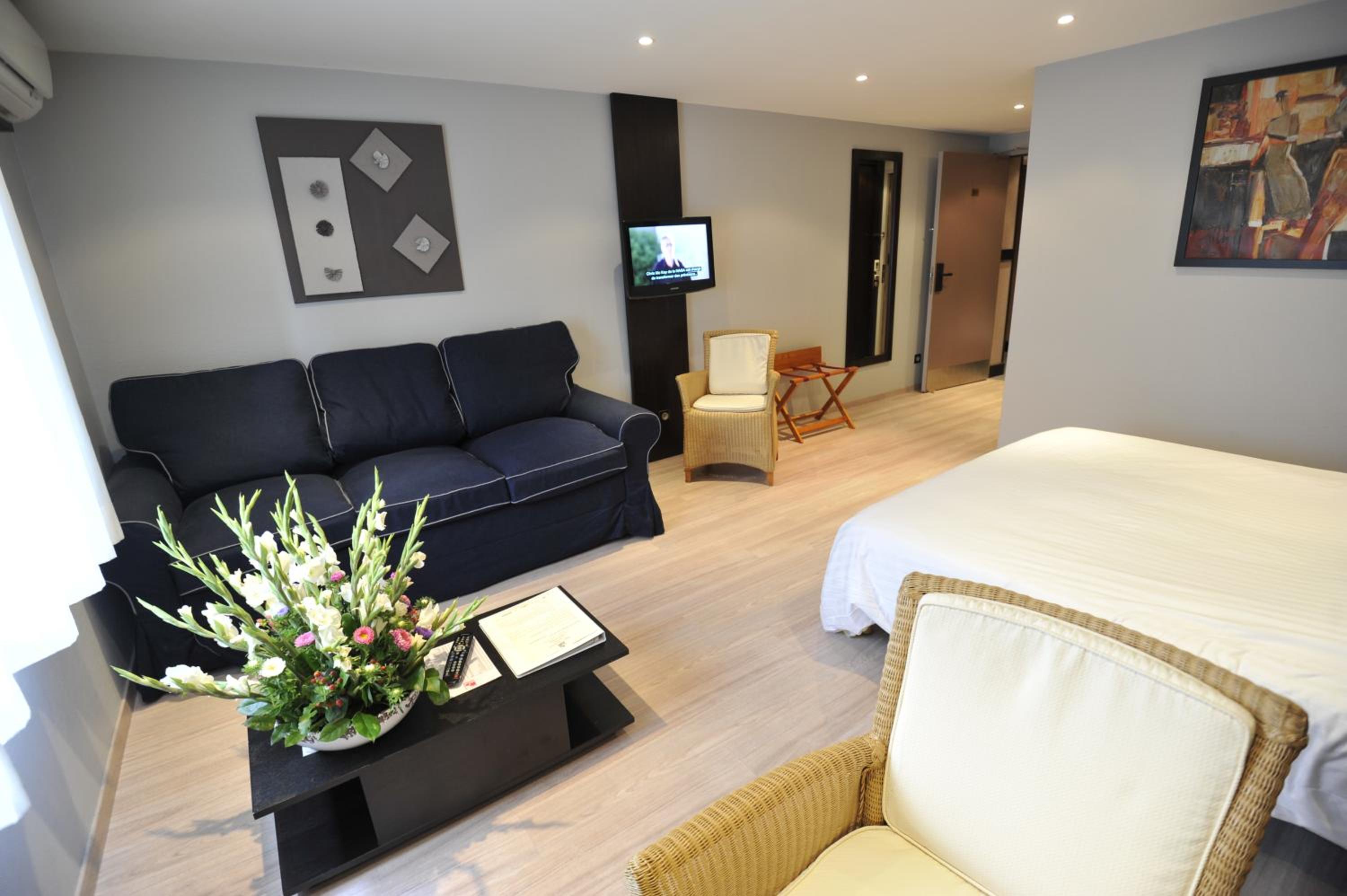 Junior Suite (1 Adult)