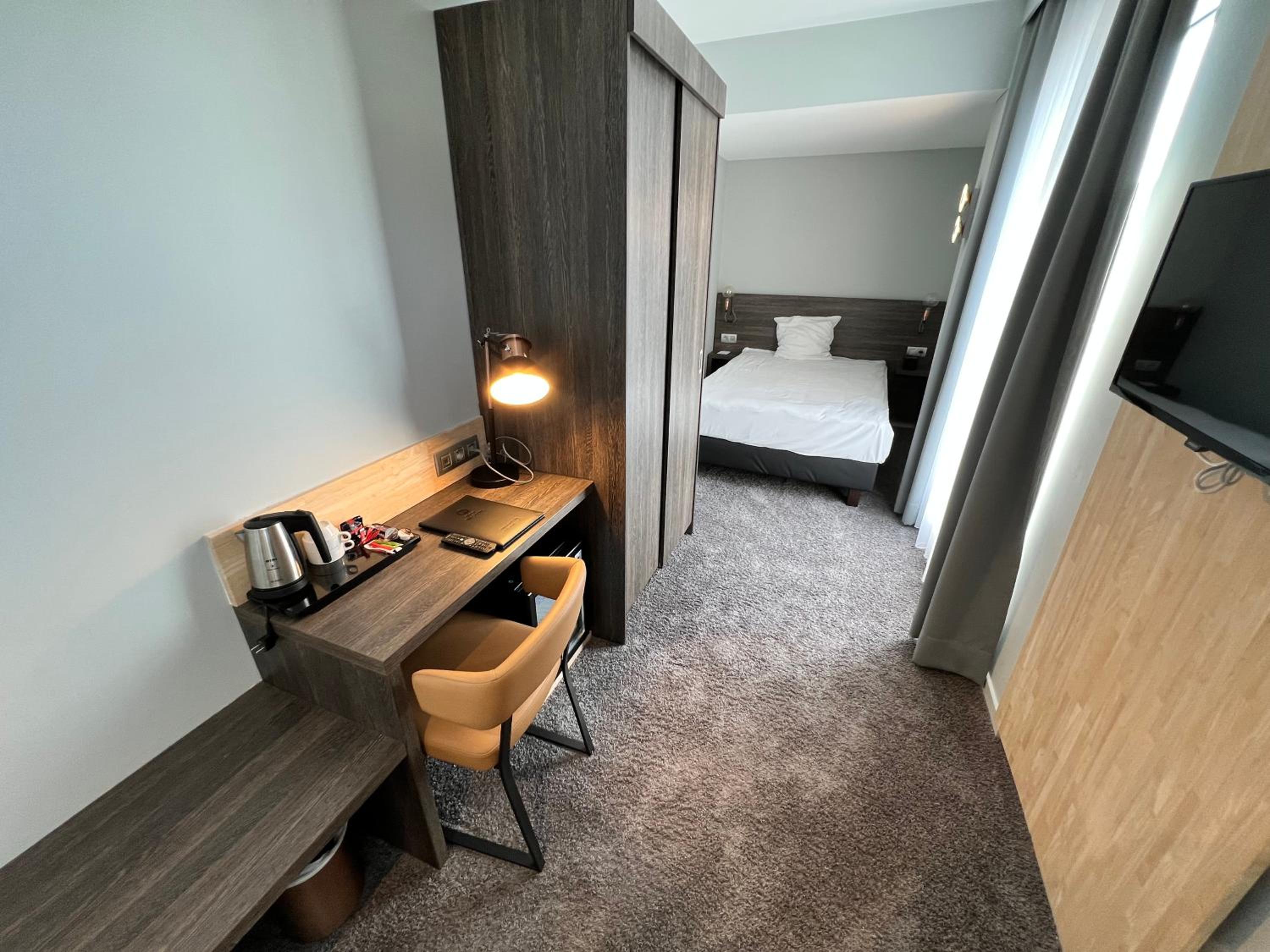 Single Room with Single Bed photo 2