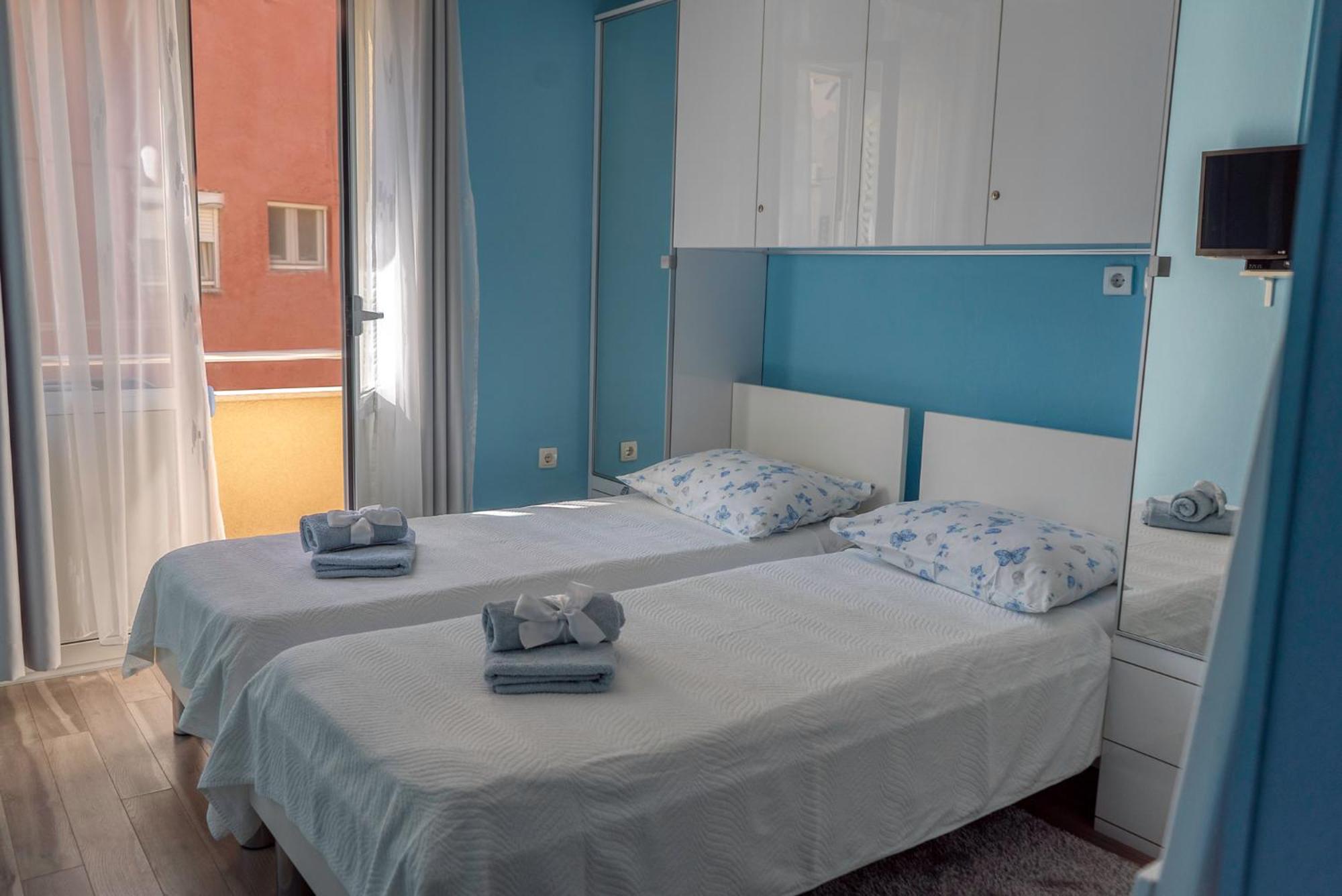 Twin Room with Balcony