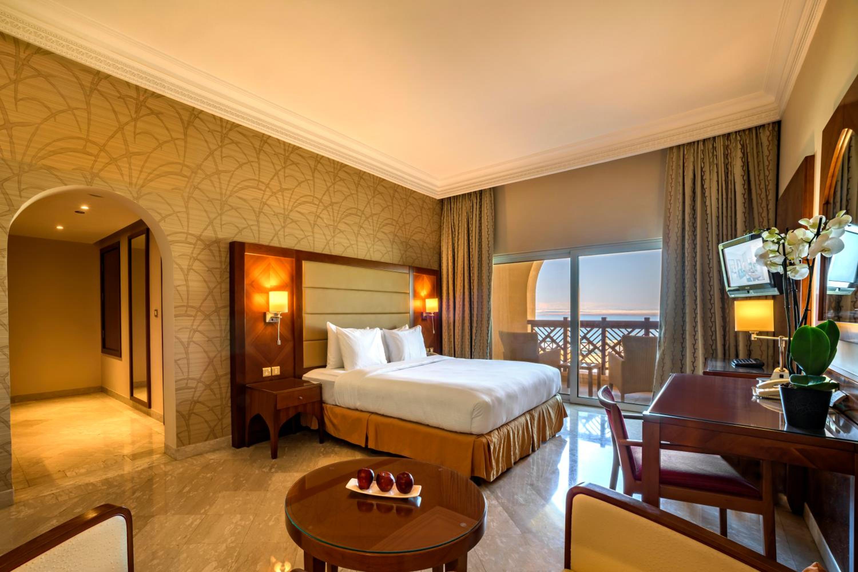 Premium Room with Two Twin and One King Bed