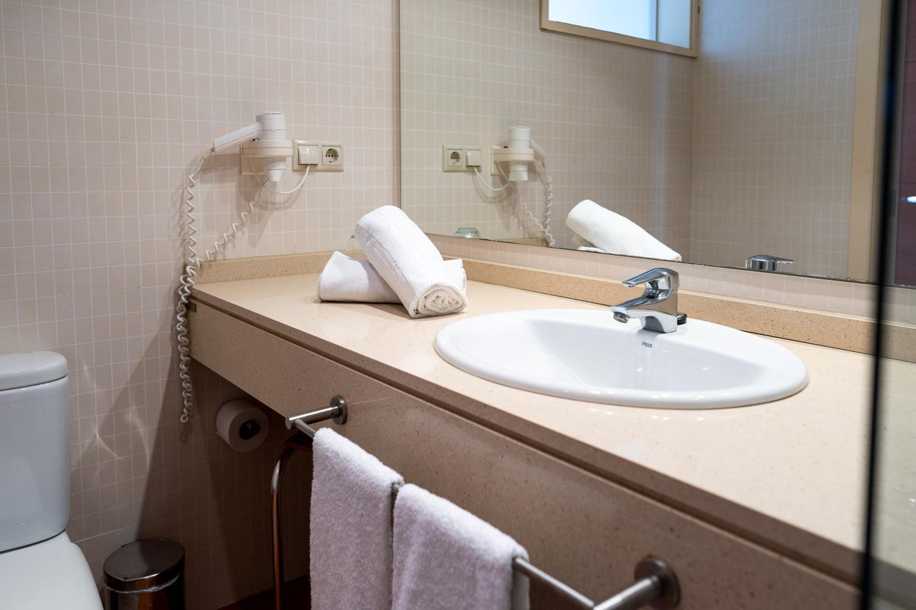 Classic Double Room (2 Adults ) - Photo 20