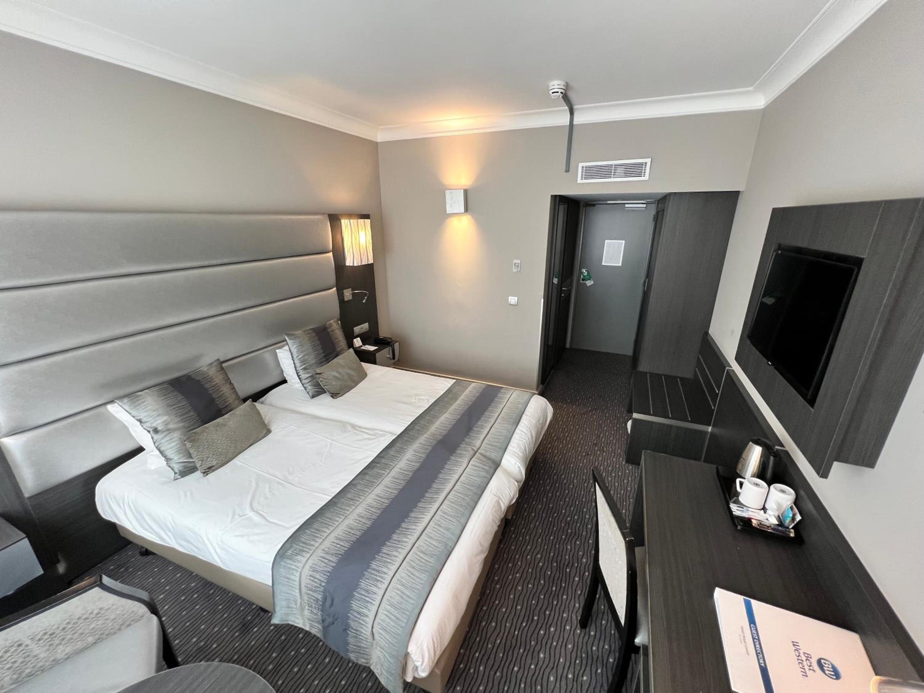 Standard Twin Room - Photo 20