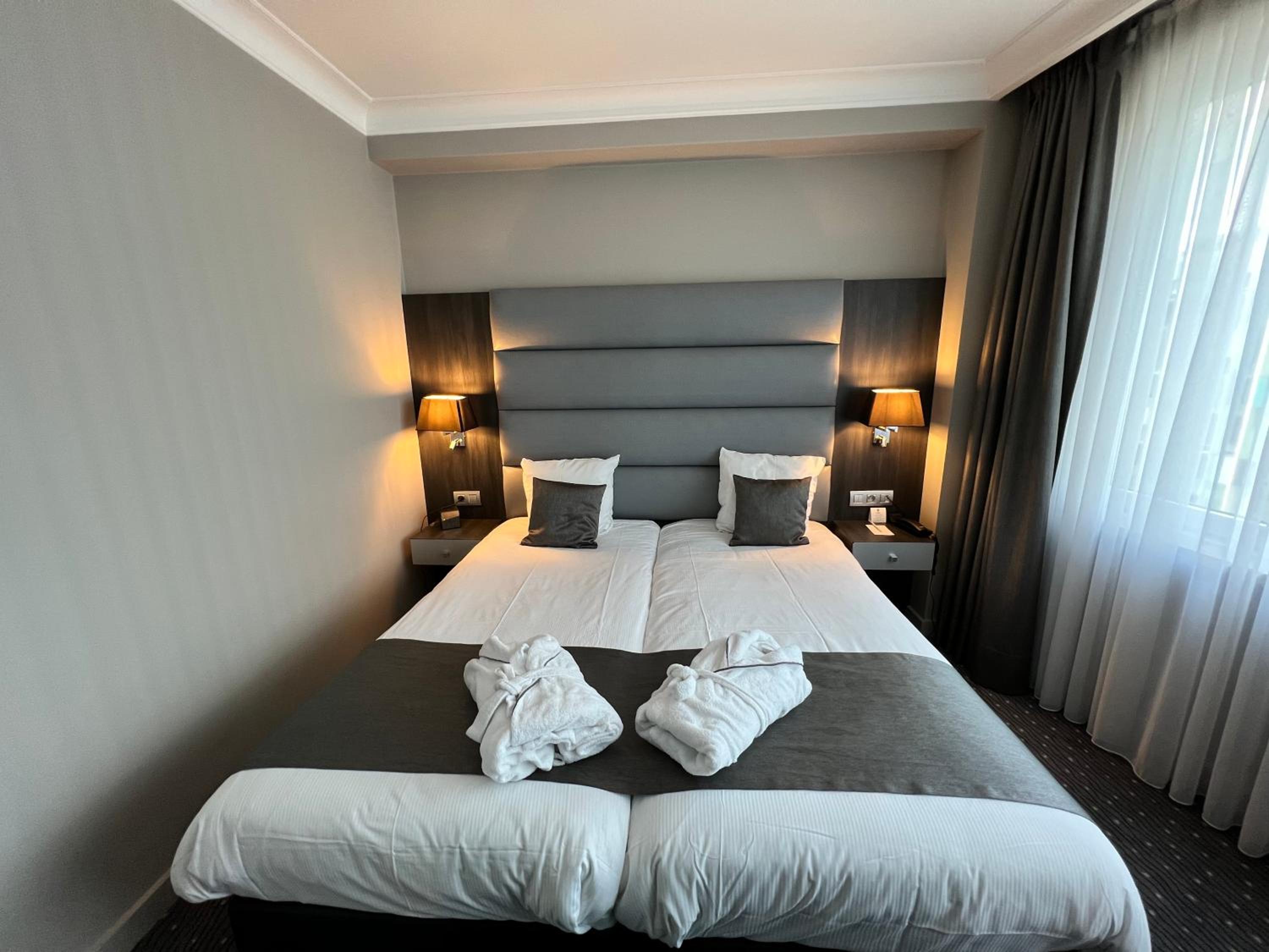 Executive Queen Room - Photo 2