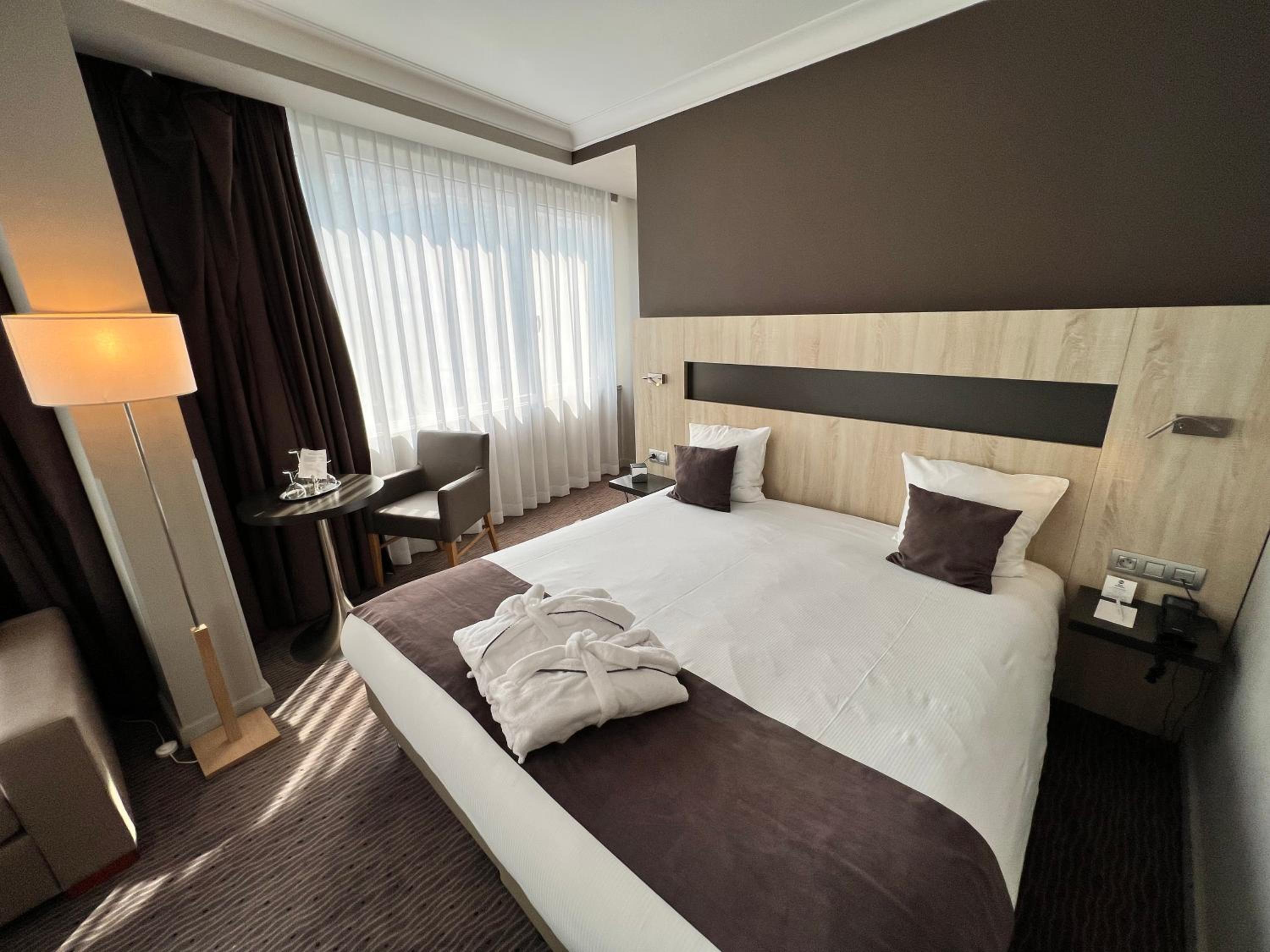 Executive Queen Room - Photo 5