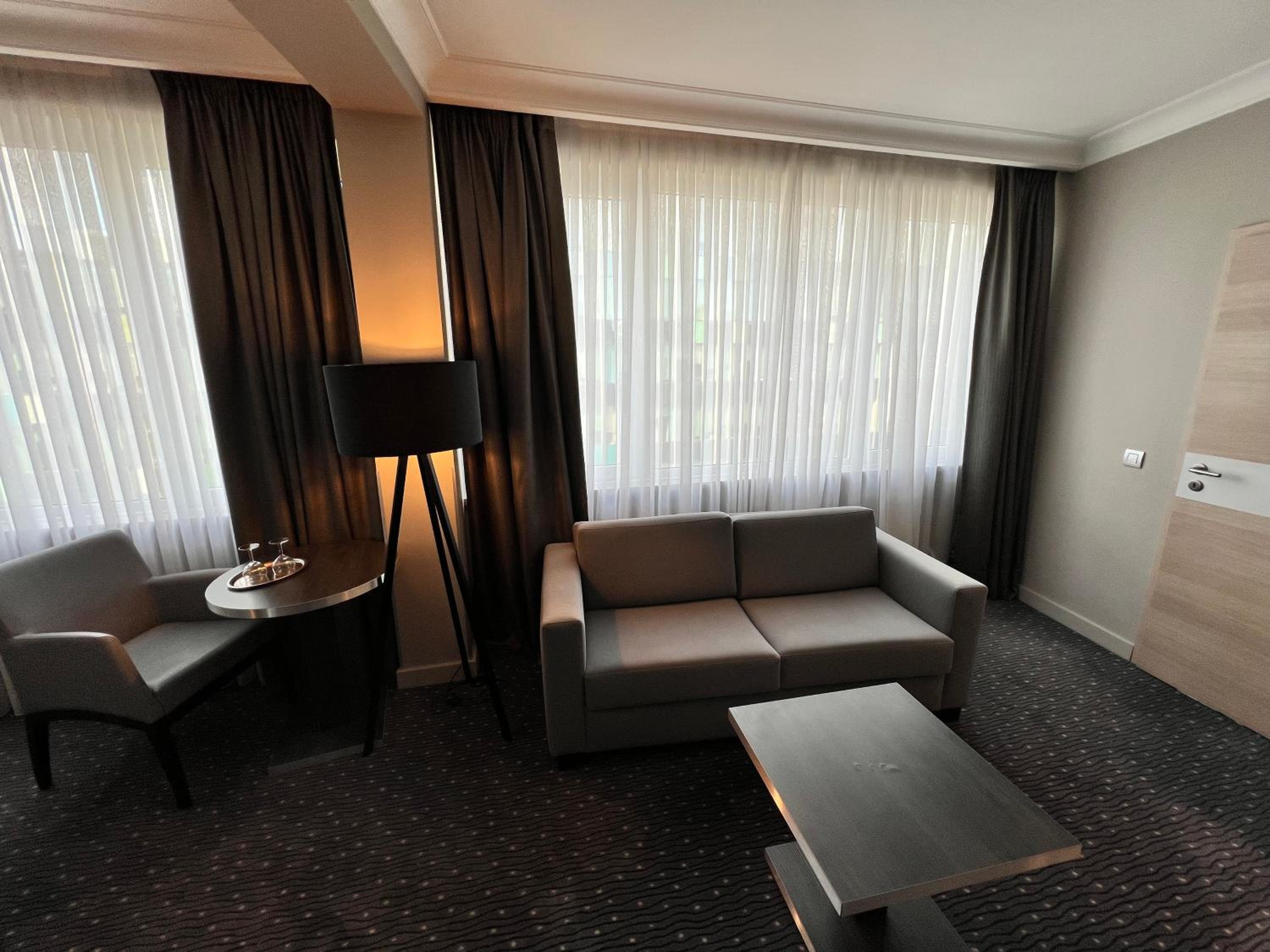 Executive Queen Room - Photo 3
