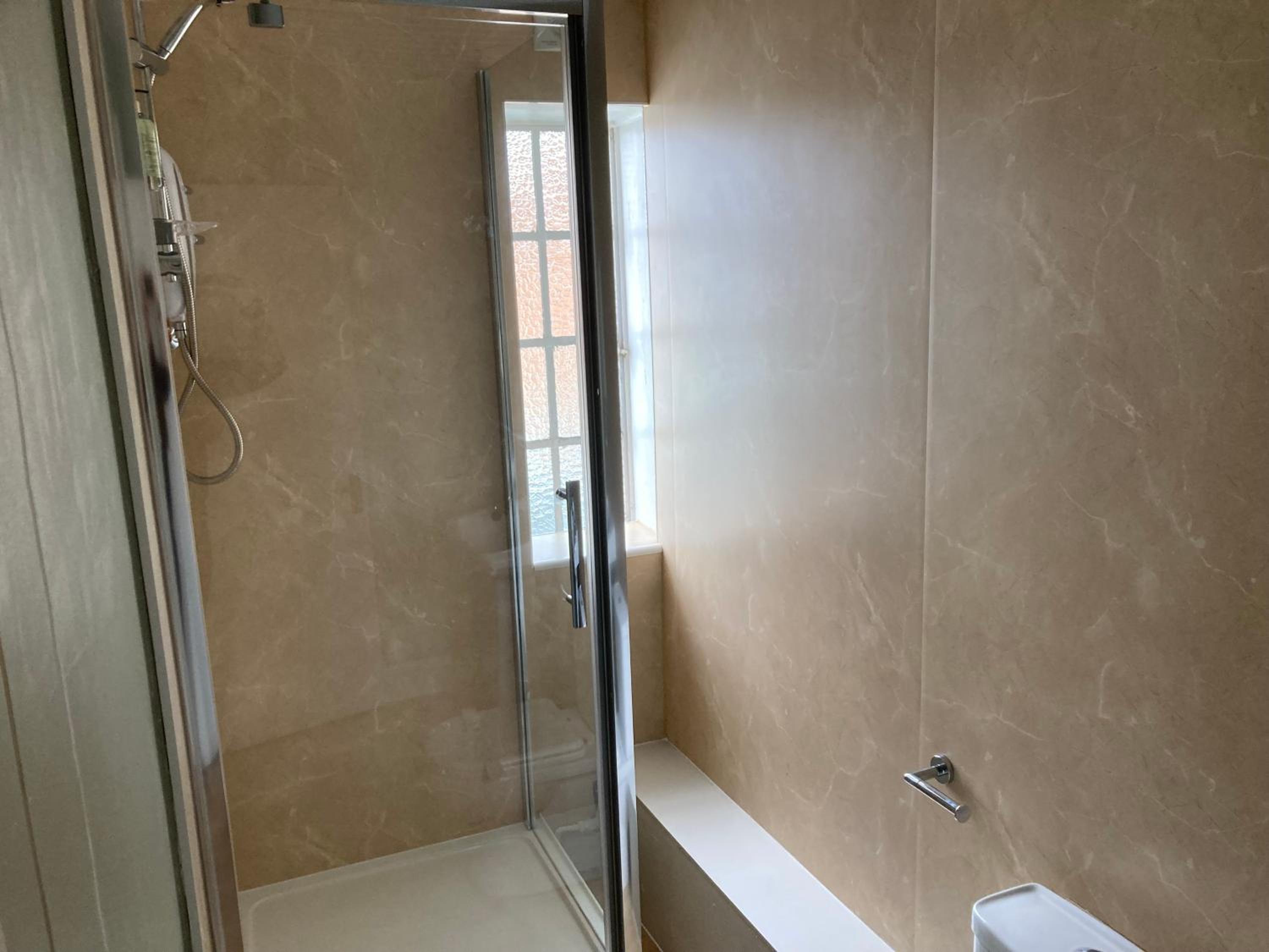Double or Twin Room with Private External Bathroom photo 2