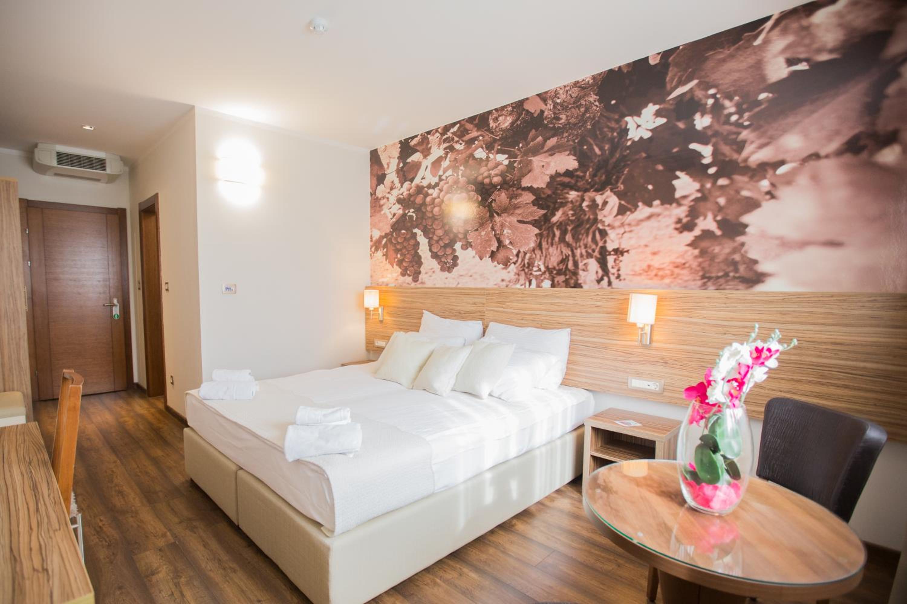 Double or Twin Room photo 1