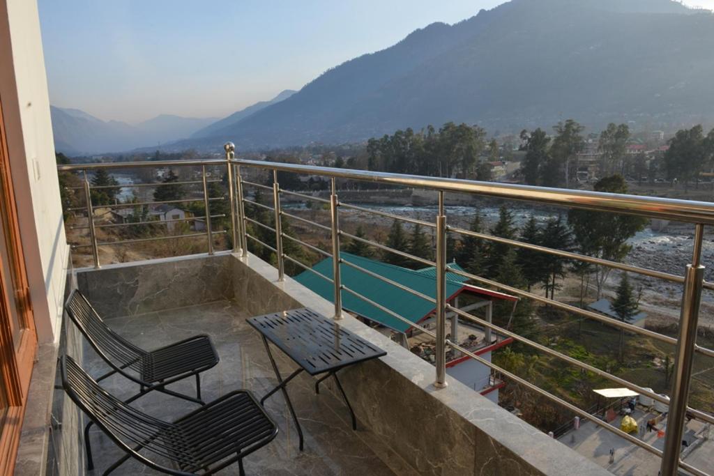 Double Room with Balcony photo 2