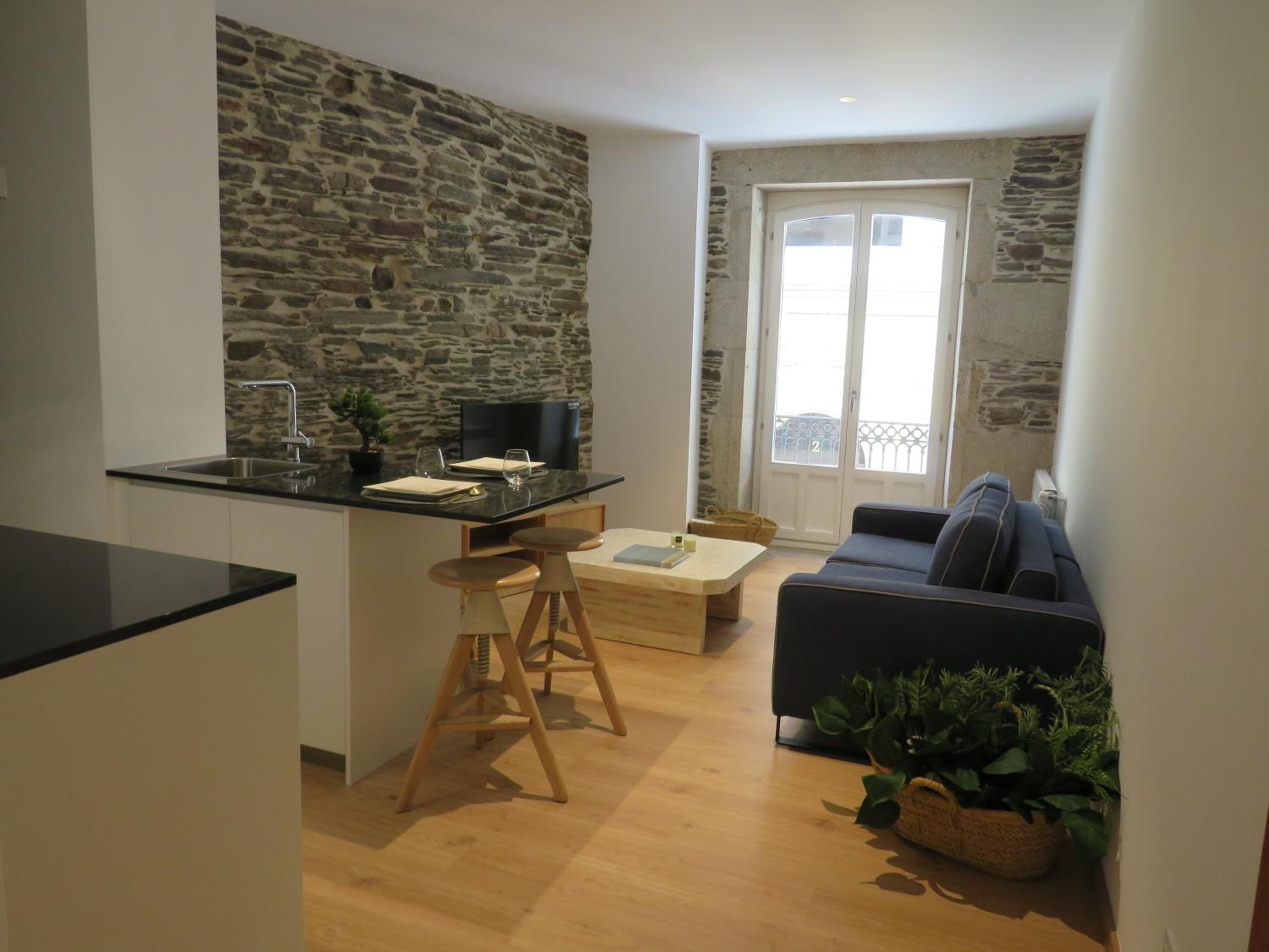 One-Bedroom Apartment - Photo 8