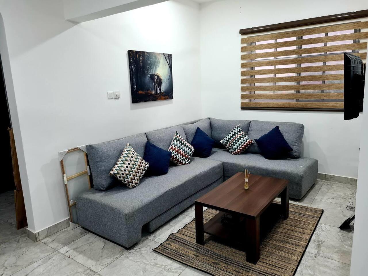 Apartment photo 2