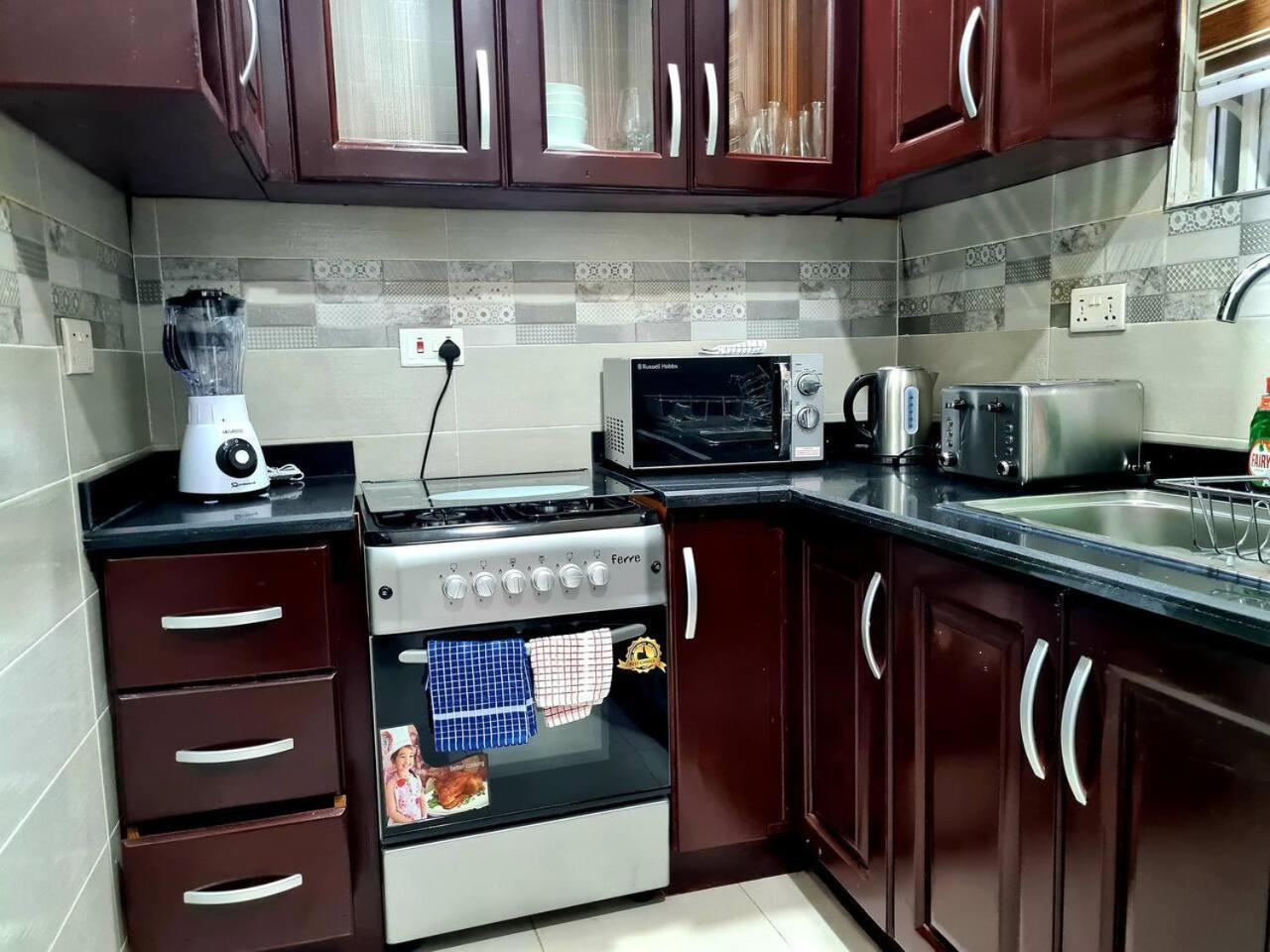 Apartment photo 2