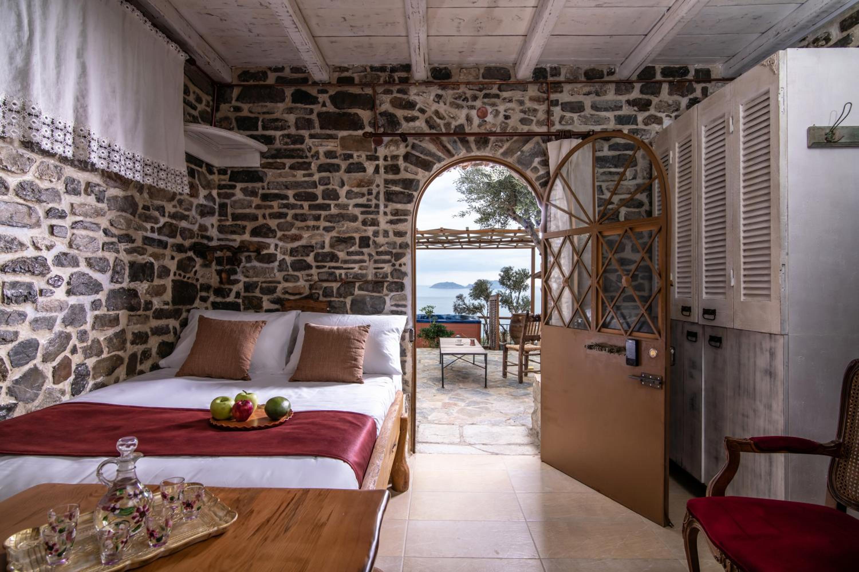 Giannios Suite photo 1