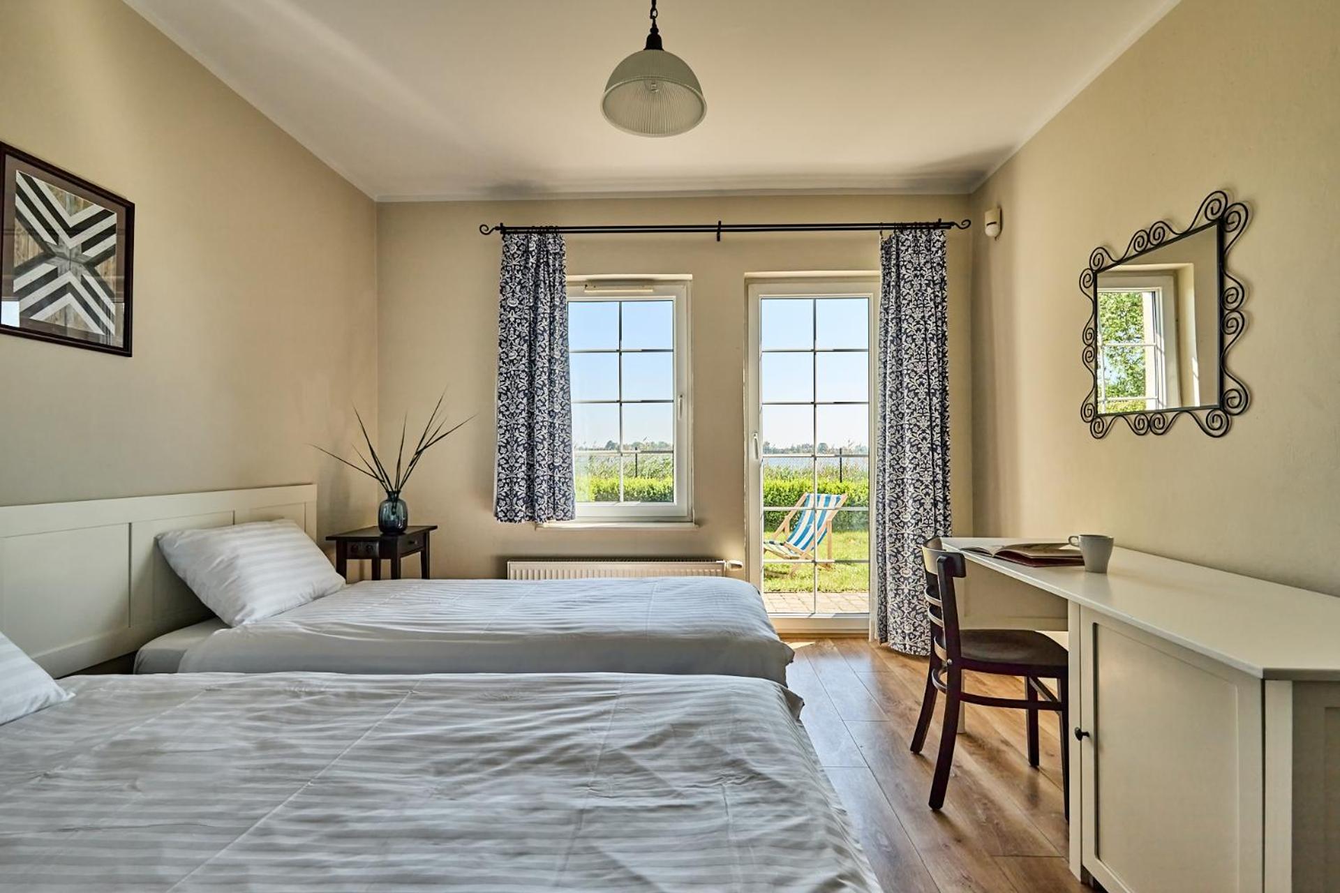 Double or Twin Room - Photo 4
