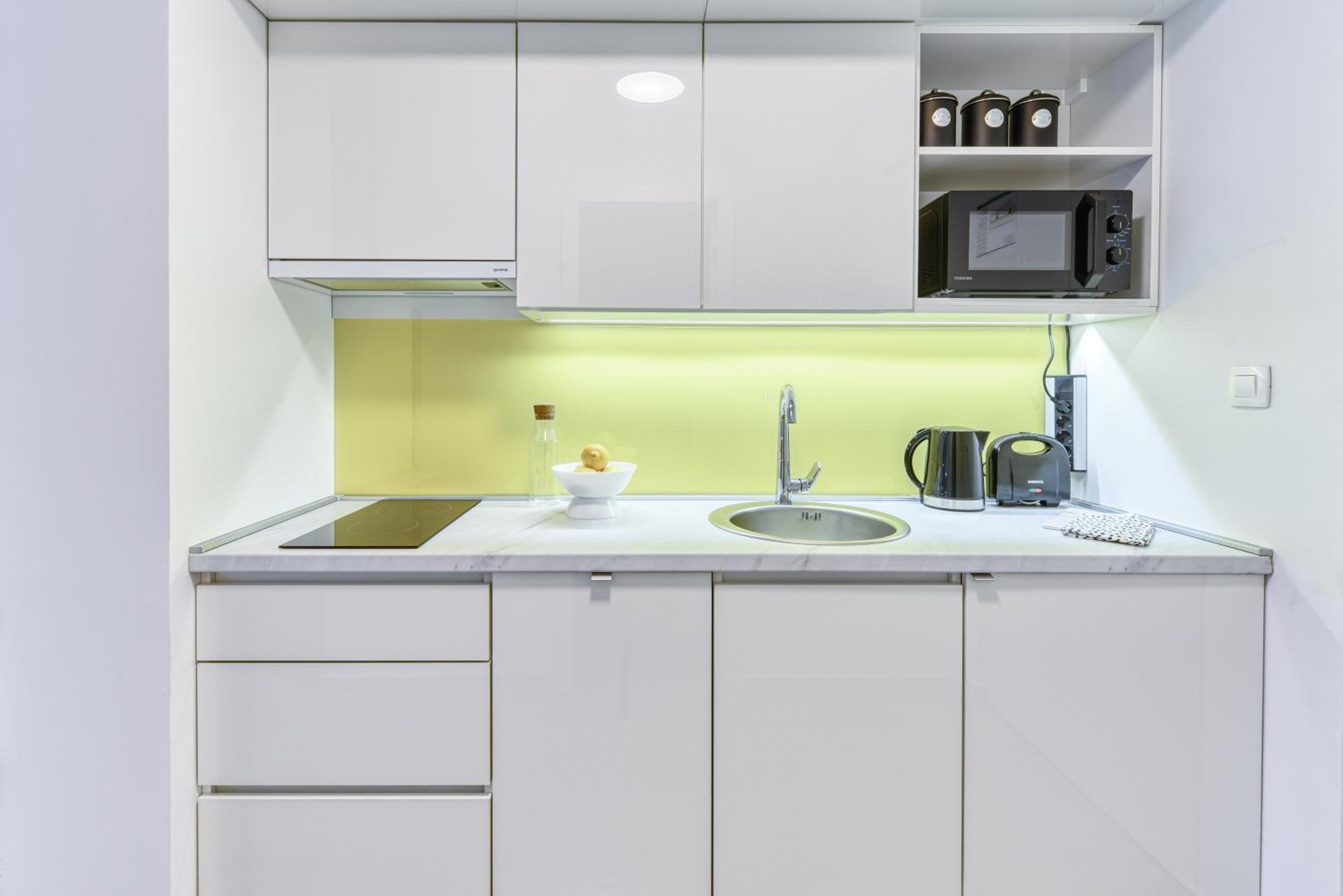 Premium Studio Apartment With Balcony photo 2