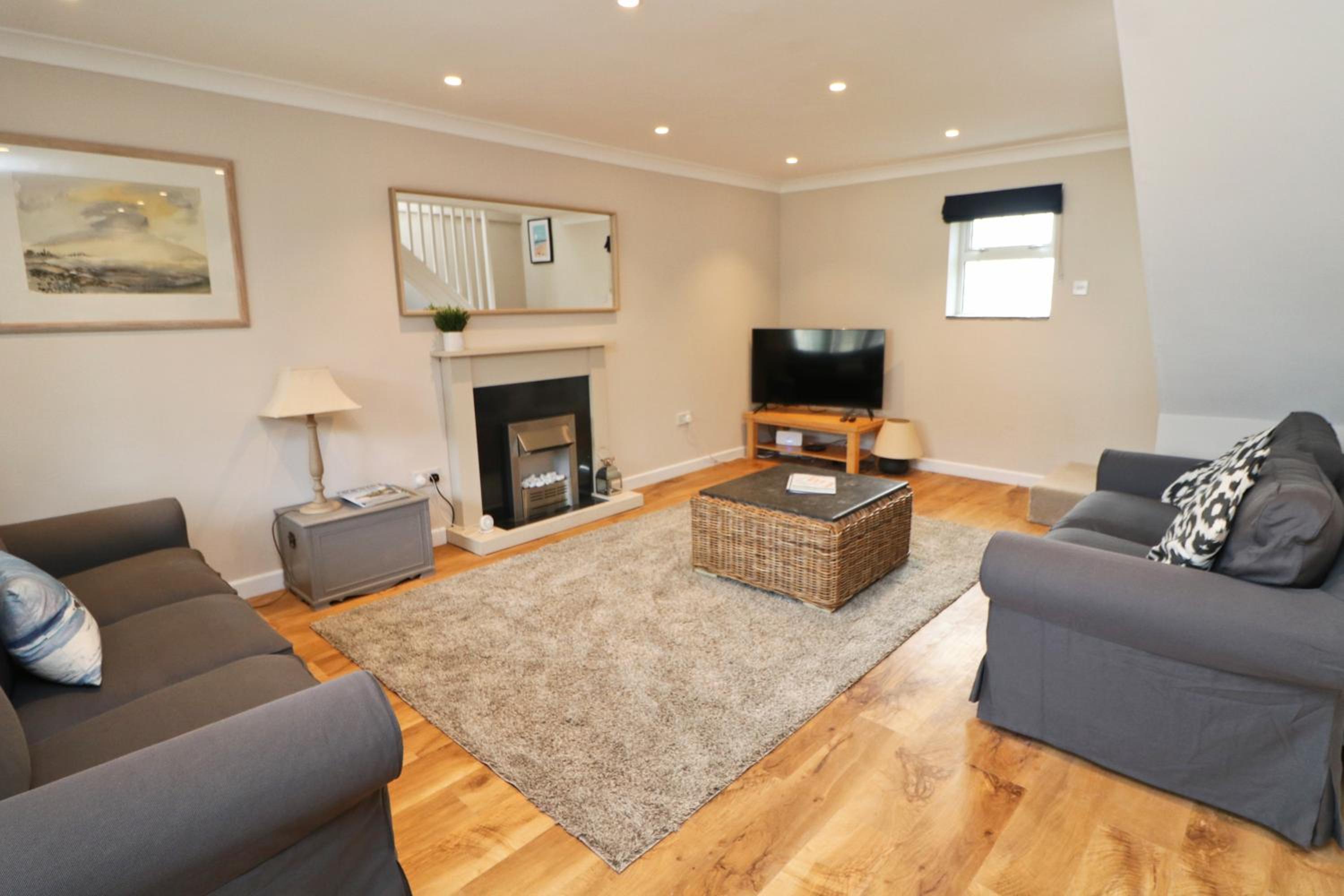 Two-Bedroom House photo 1