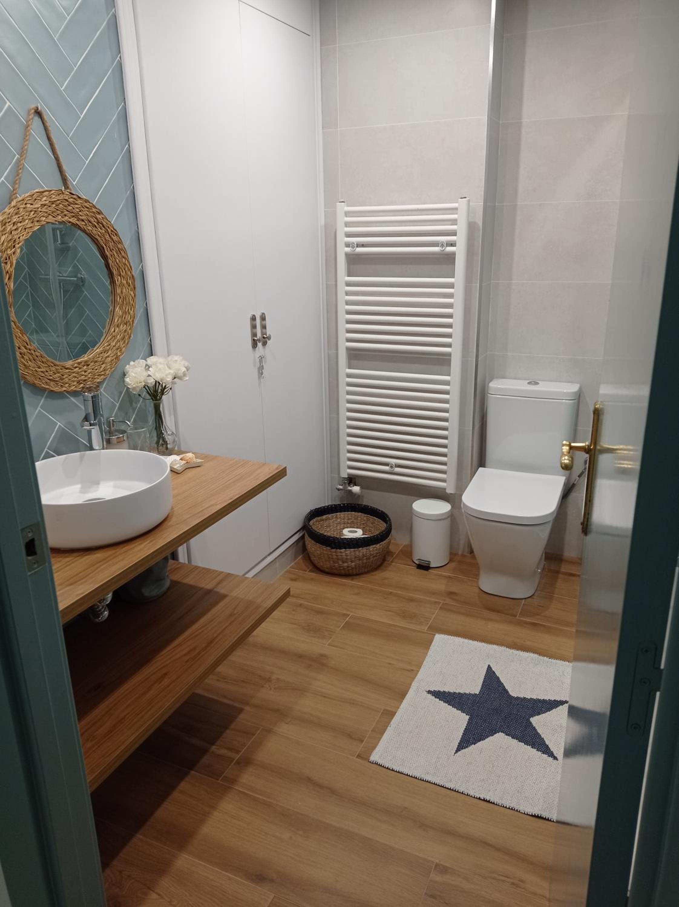 Apartment with Sea View - Photo 22