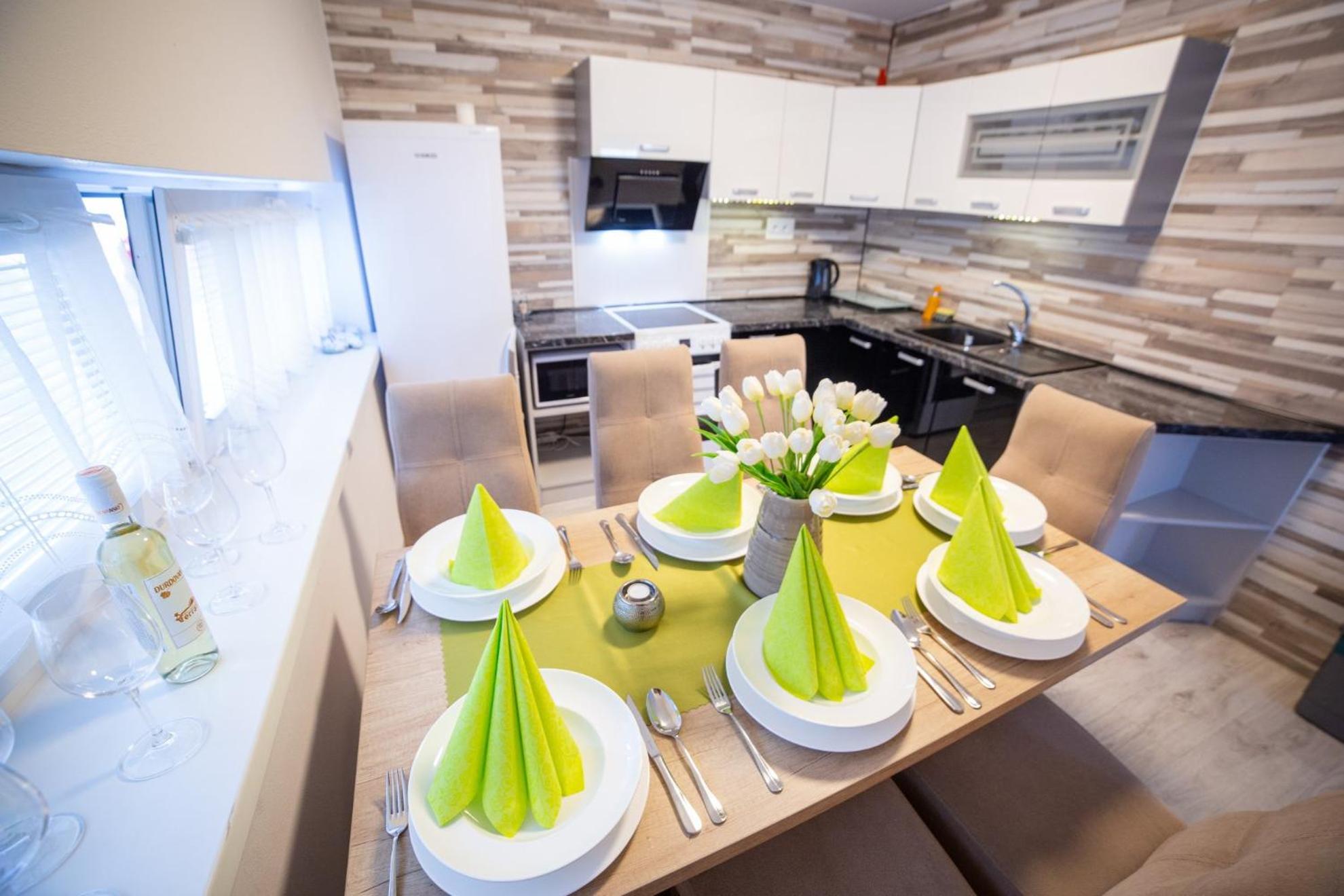Three-Bedroom Chalet - Photo 15