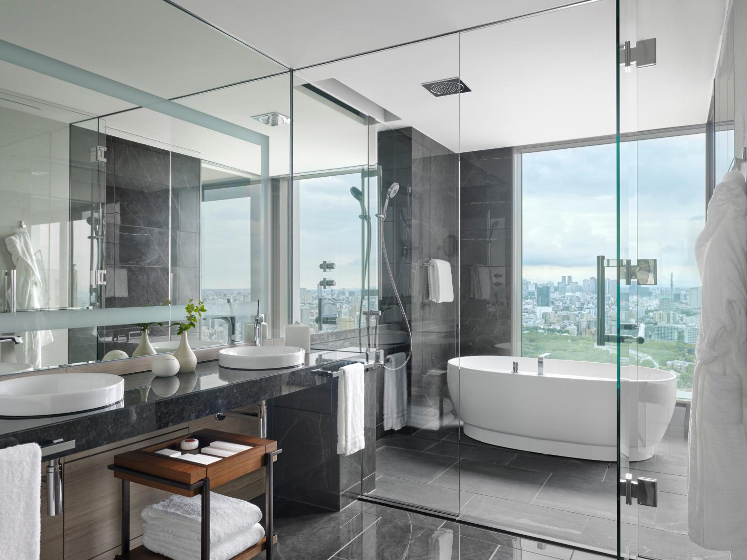 Deluxe Room - Imperial Garden View King
- Photo 4
