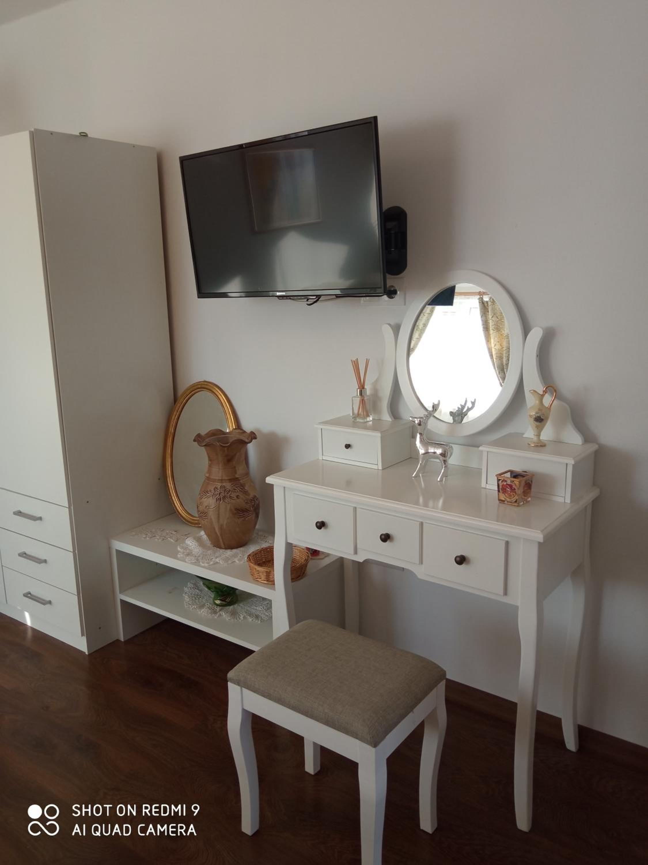 Double Room - Photo 4