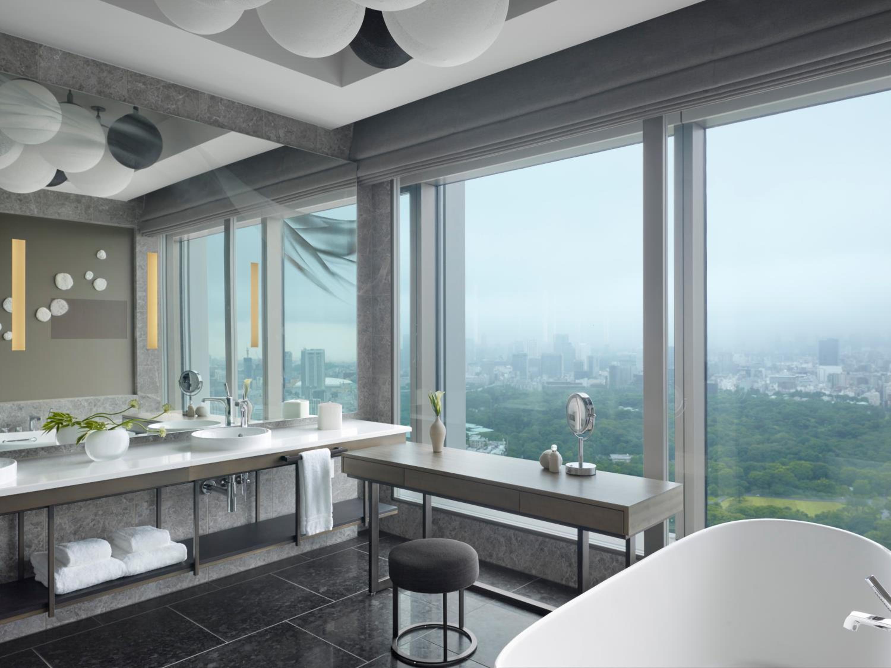 Four Seasons Suite Four Seasons Suite