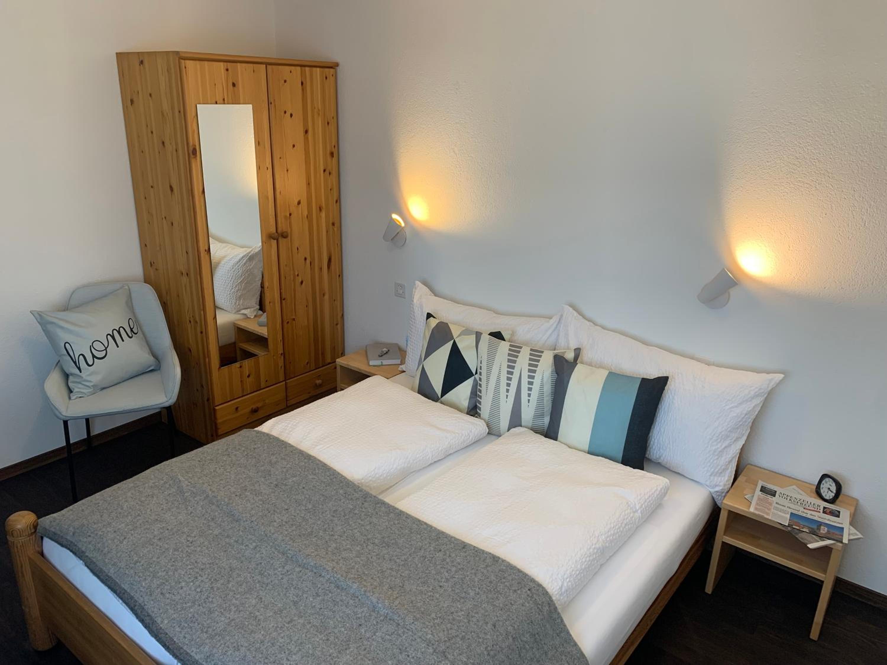 Double Room with Shared Bathroom photo 1