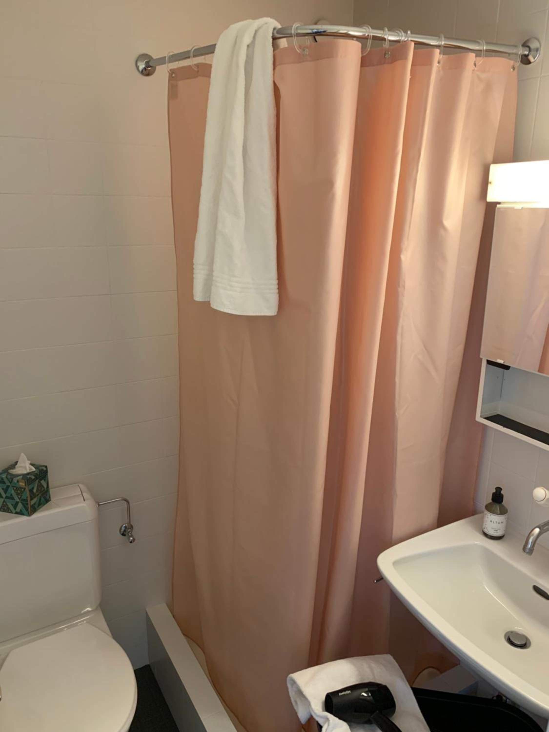 Standard Double Room - Photo 6