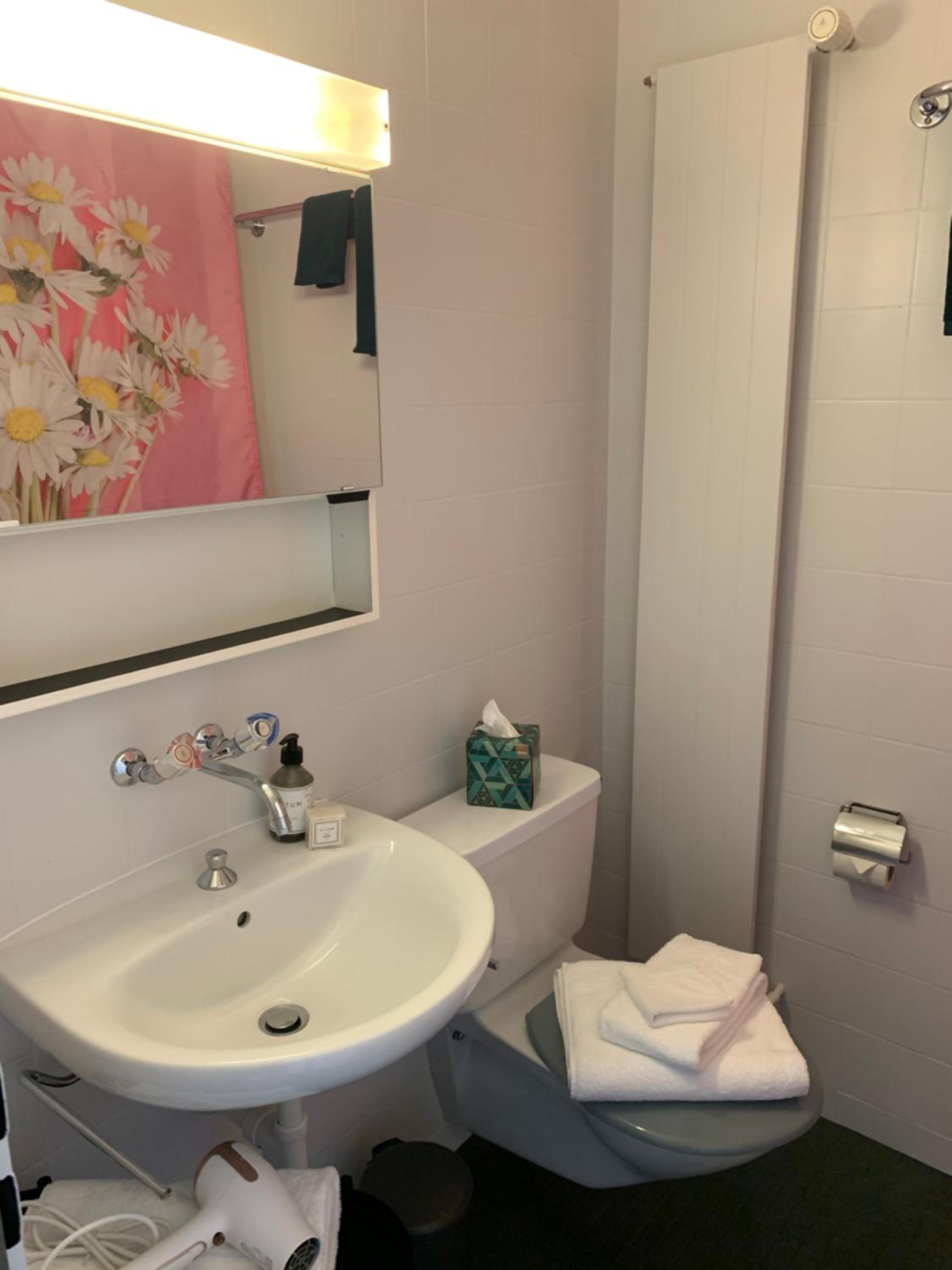 Triple Room with Bathroom - Photo 3