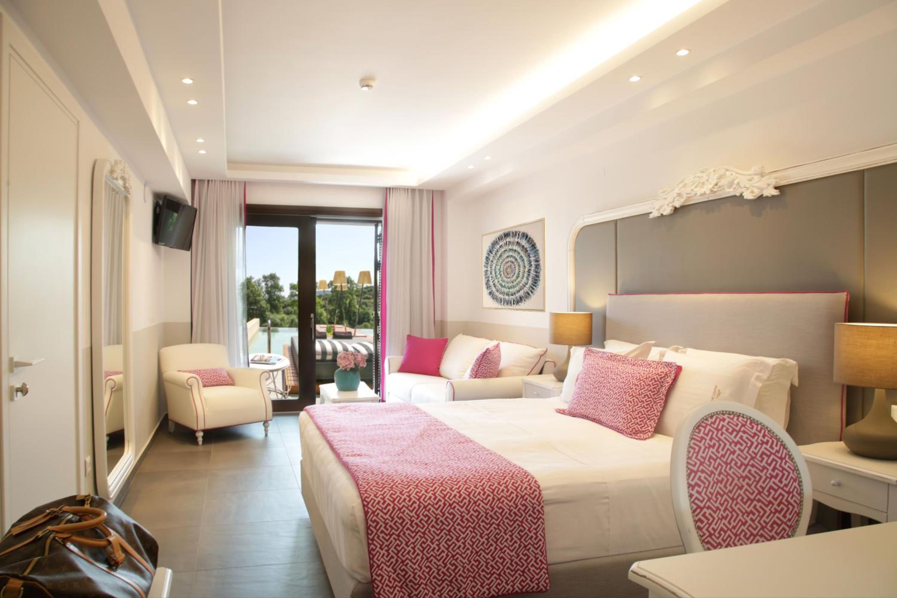 Junior Suite with Private Pool