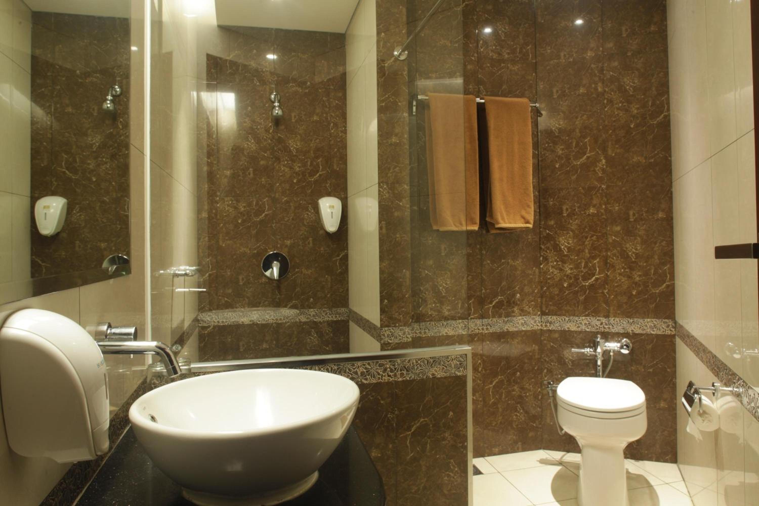 Premier Quarto - Room Only - Photo 2
