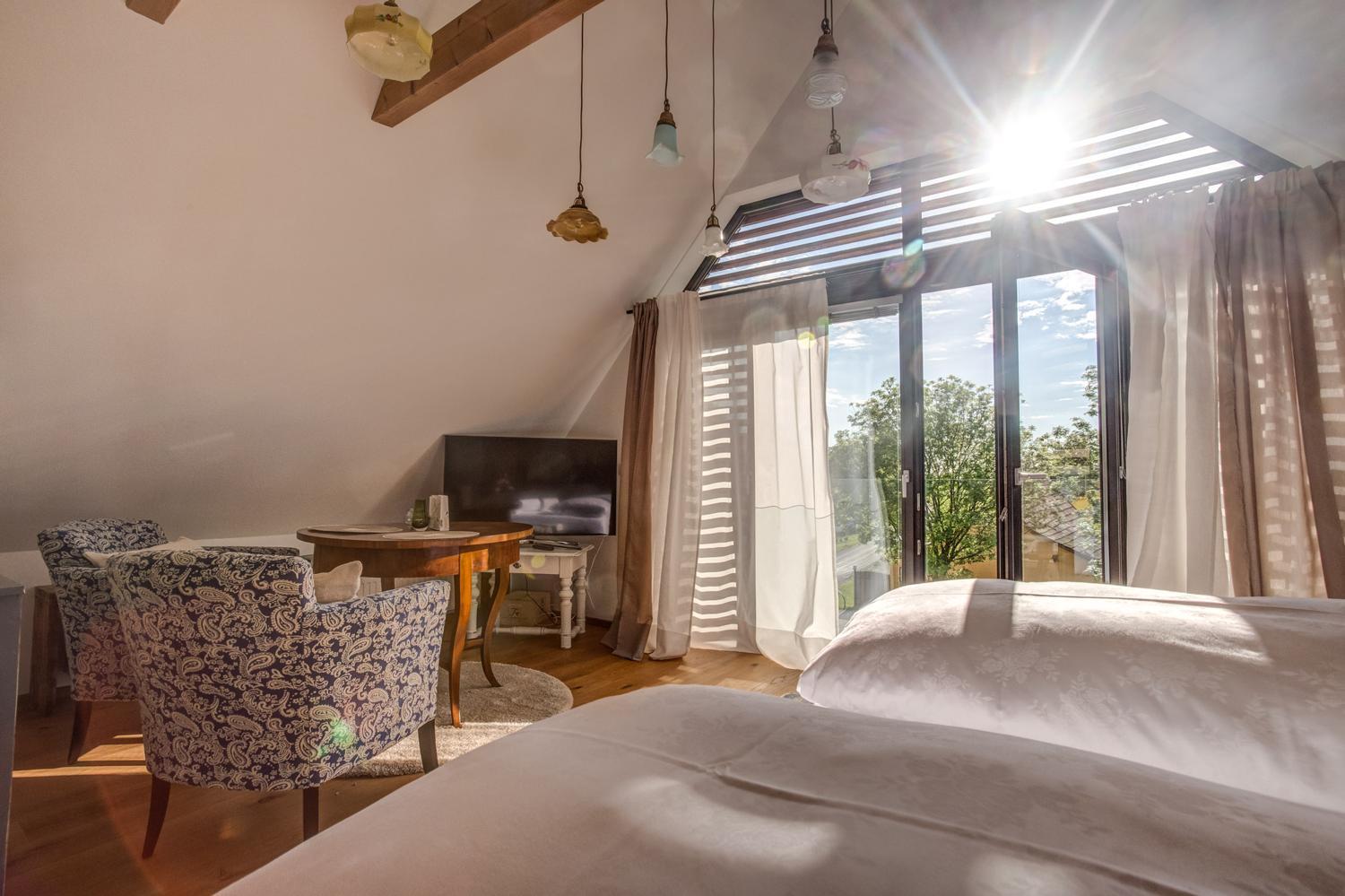 Double Room with Pool View photo 2