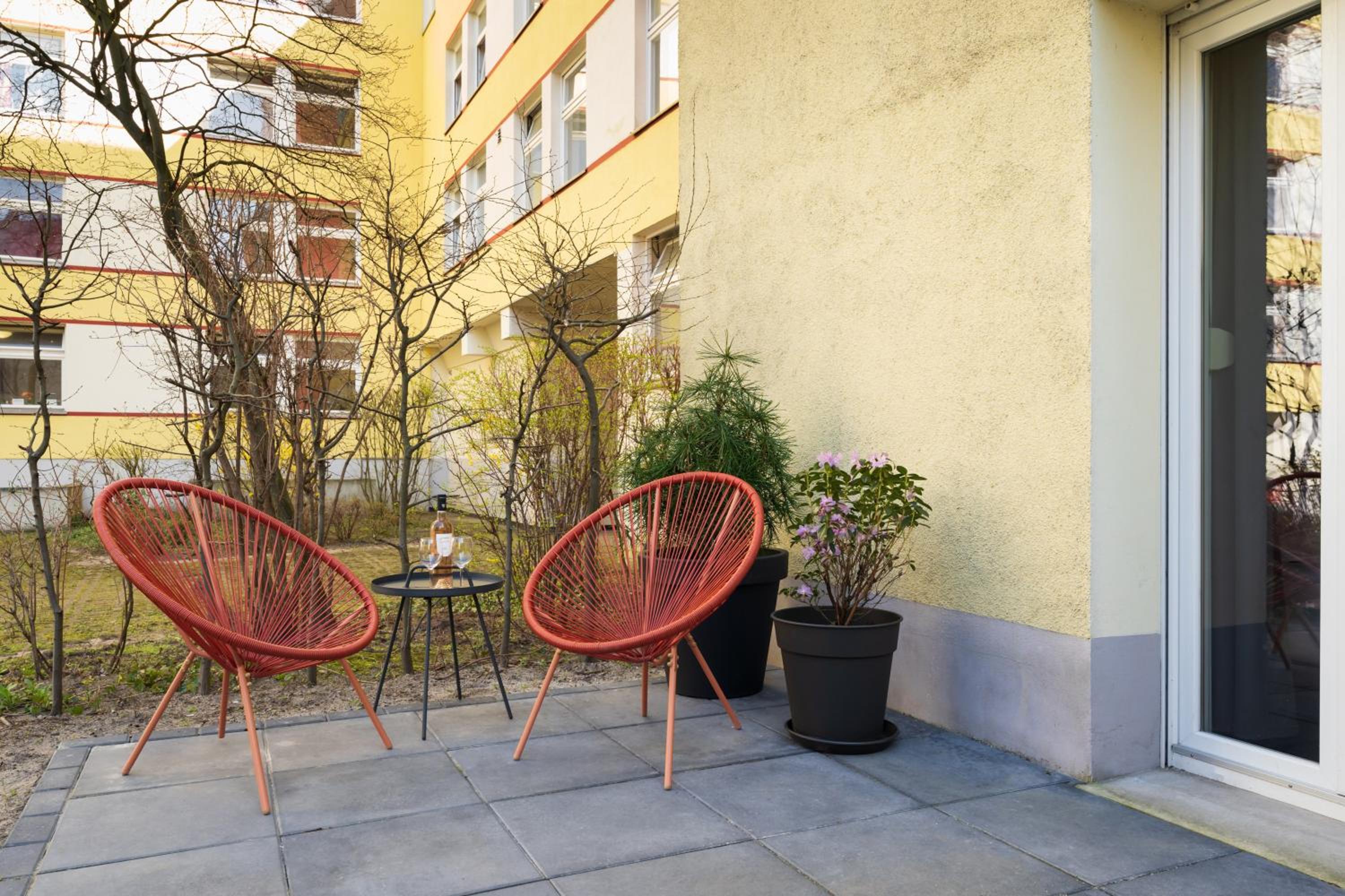 Three-Bedroom Apartment with terrace photo 2
