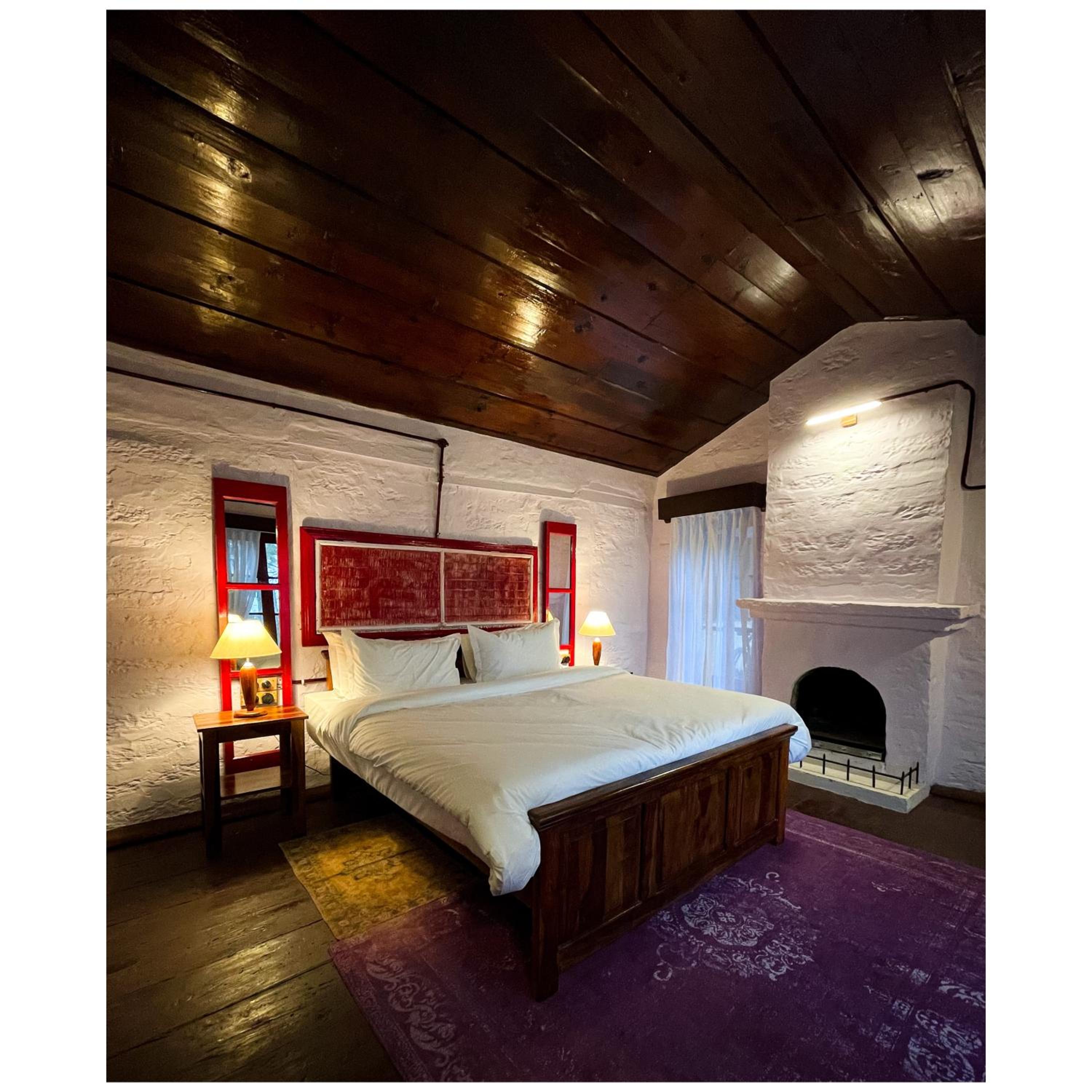 King Room with Balcony photo 2