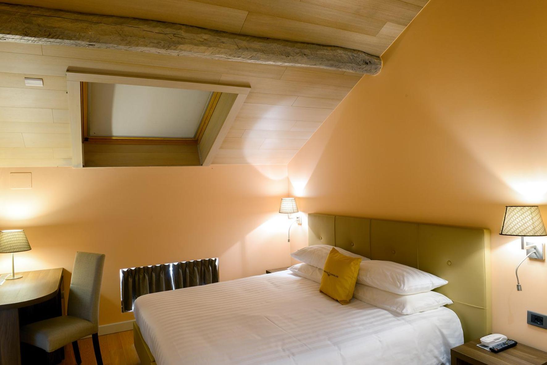 Standard Double Room - Photo 1