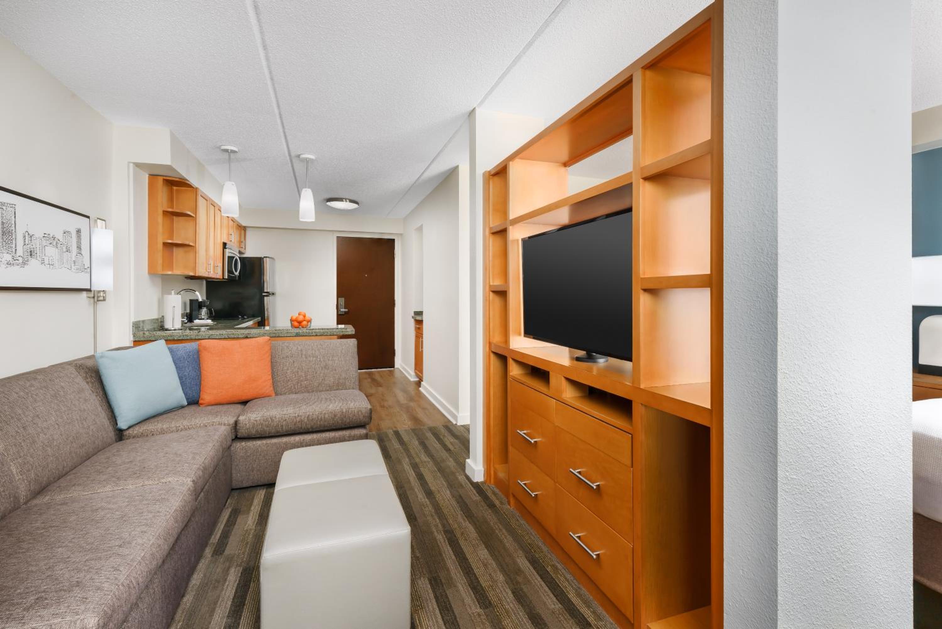 Executive Studio Suite with Two Double Beds