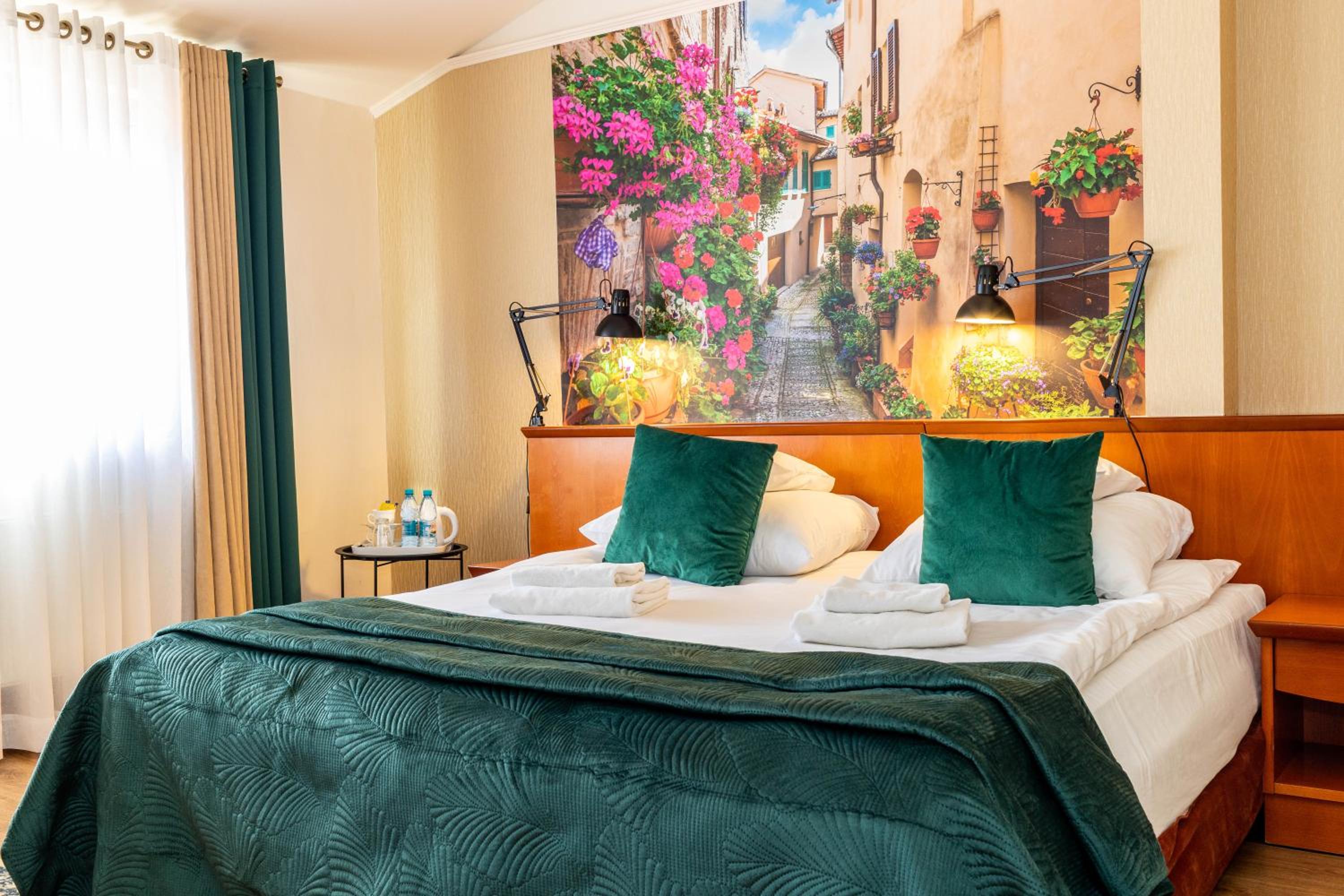 Double Room - Photo 5