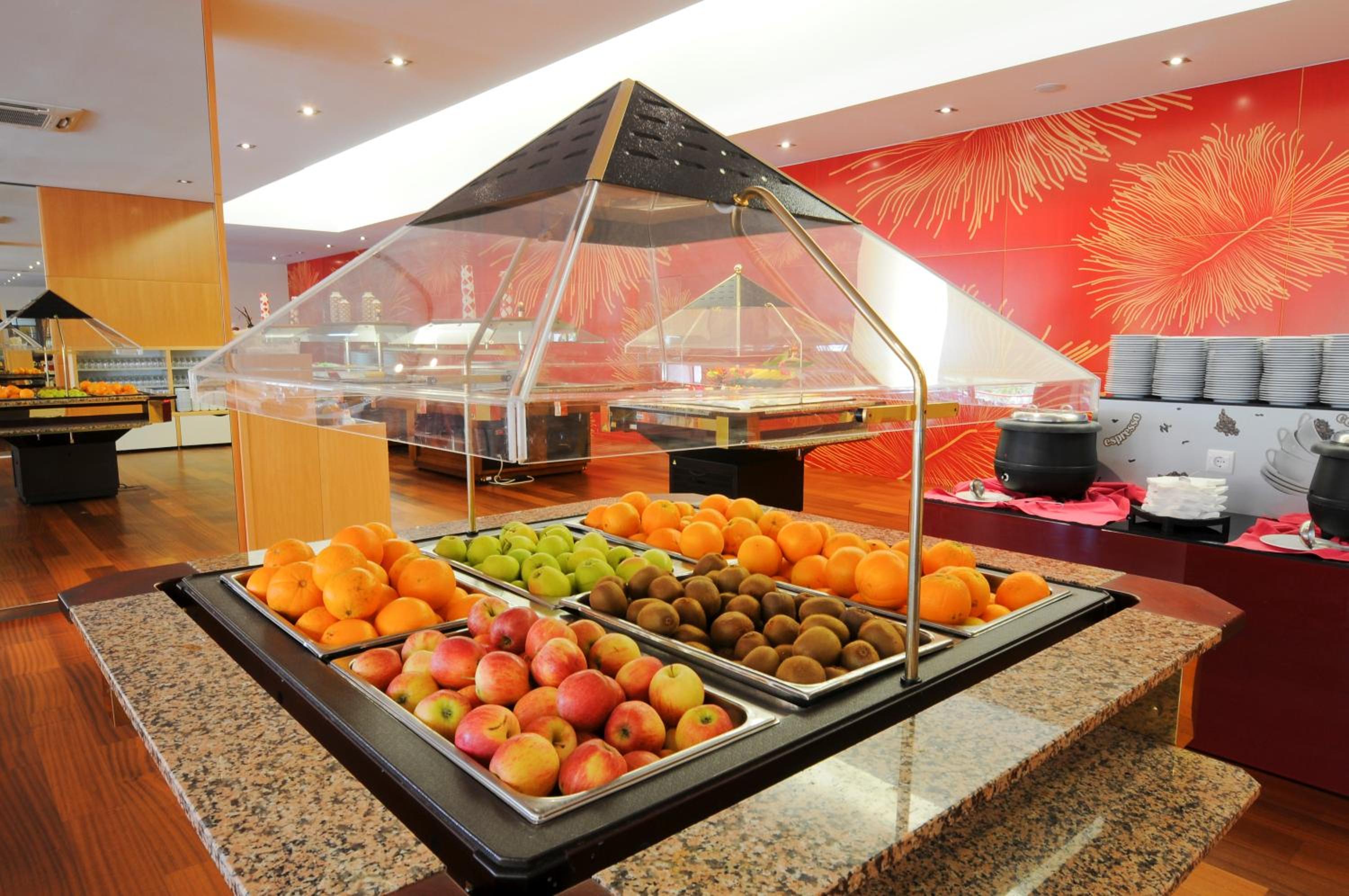 Superior Double Room with City View - Edifício Praia photo 3