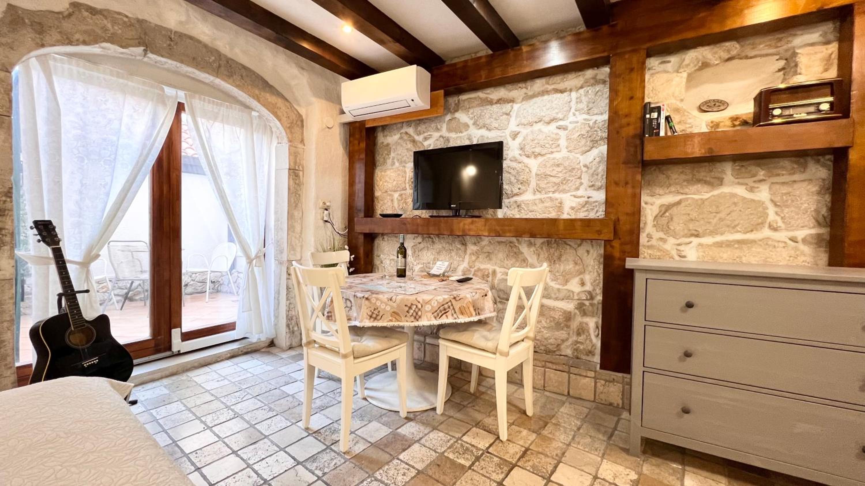 Studio with Terrace - Photo 26